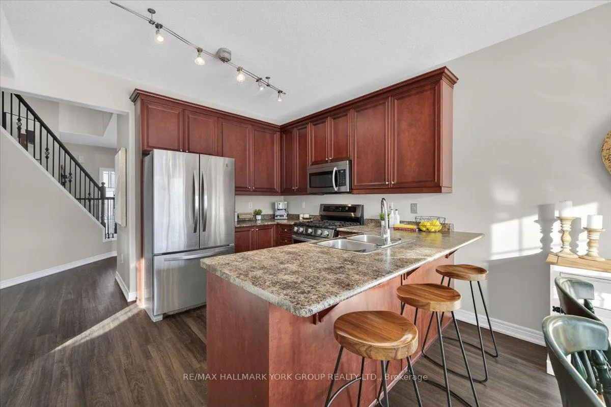 Photo 9 of 1063 Muriel Street, Innisfil, Alcona — HOMEH