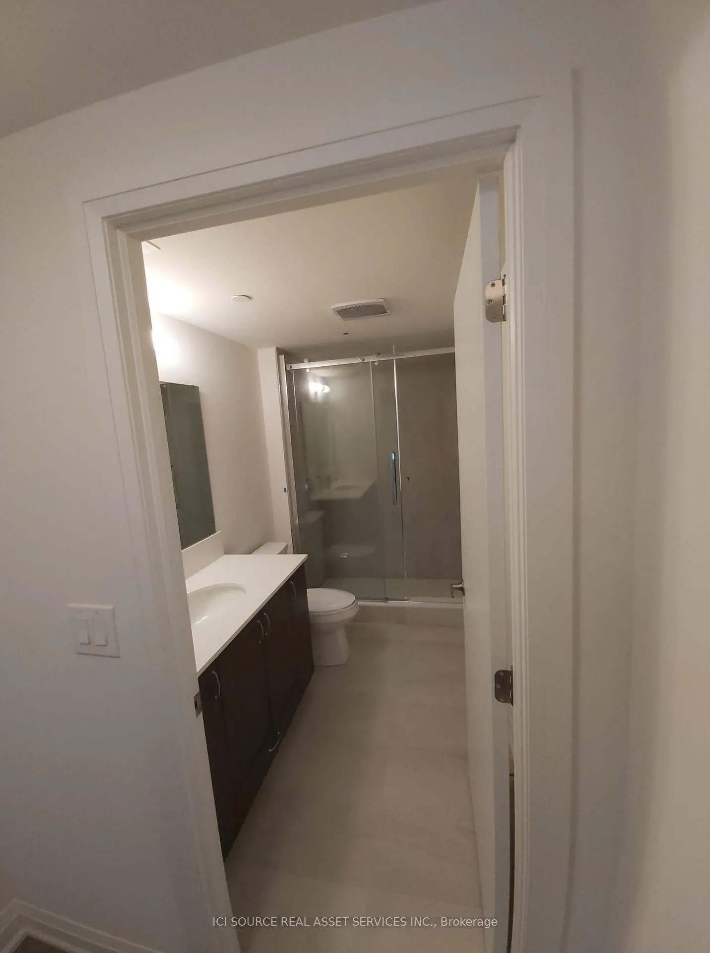 Photo 8 of Unit 209, 58 Lakeside Terrace, Barrie, Little Lake — HOMEH