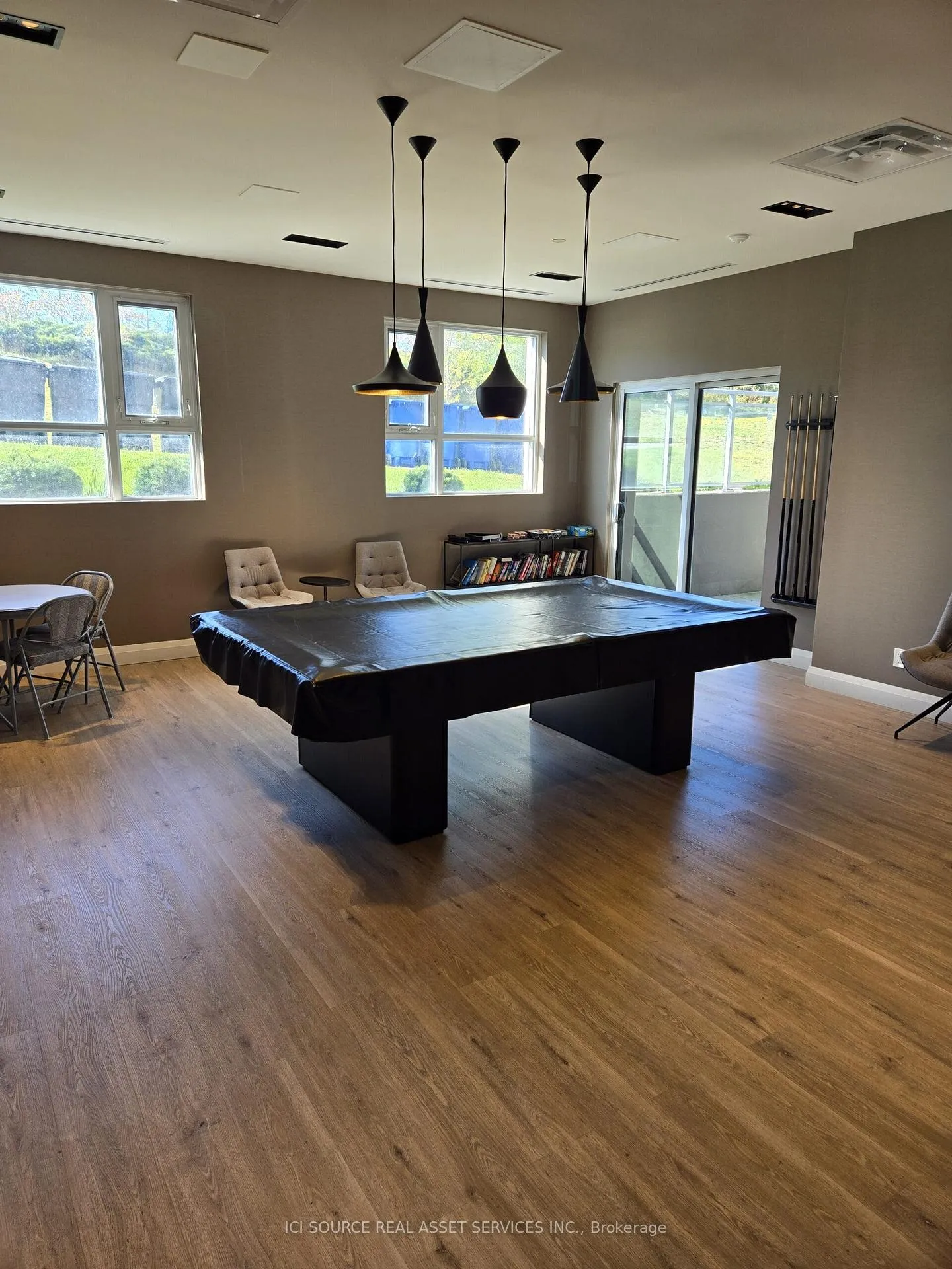 Photo 12 of Unit 209, 58 Lakeside Terrace, Barrie, Little Lake — HOMEH