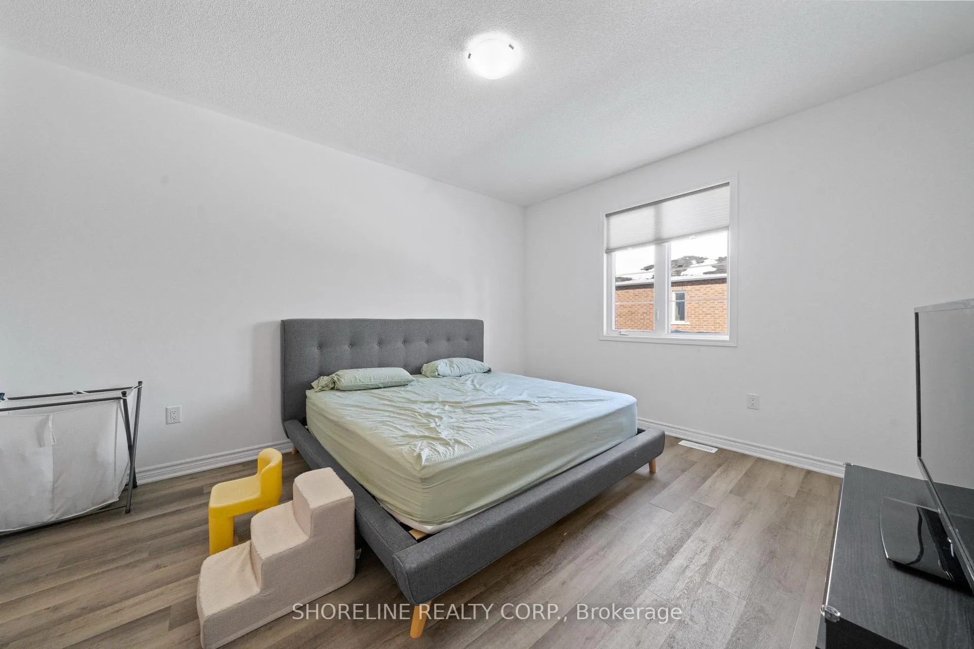 Photo 9 of 1239 Ferguson Drive, Milton, Bowes — HOMEH