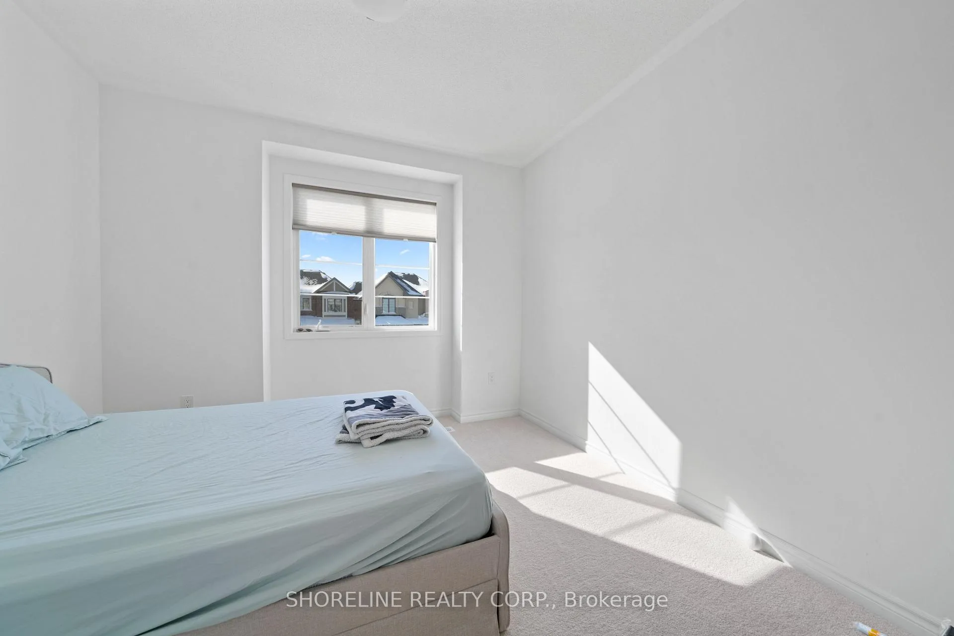 Photo 13 of 1239 Ferguson Drive, Milton, Bowes — HOMEH