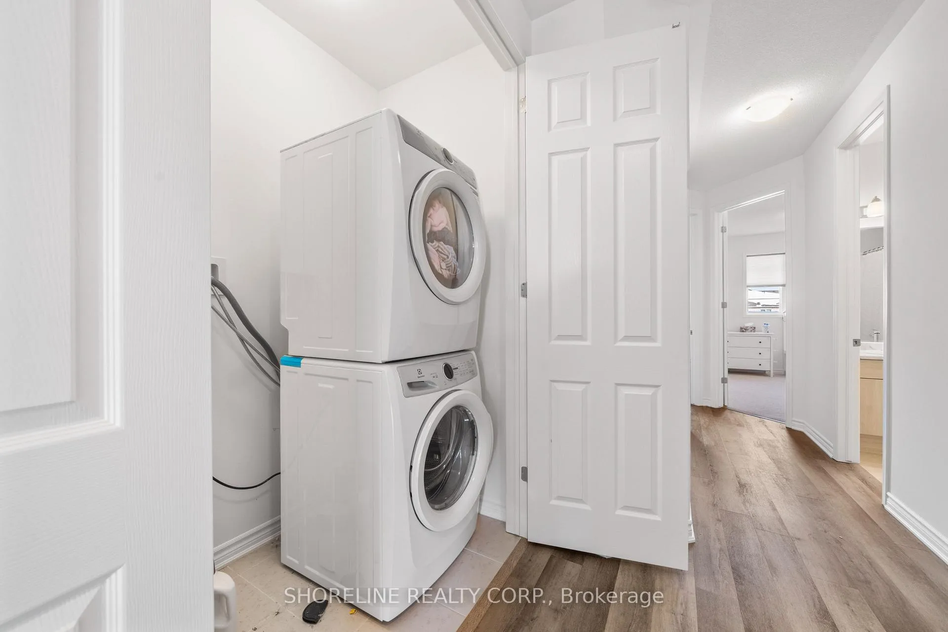 Photo 18 of 1239 Ferguson Drive, Milton, Bowes — HOMEH