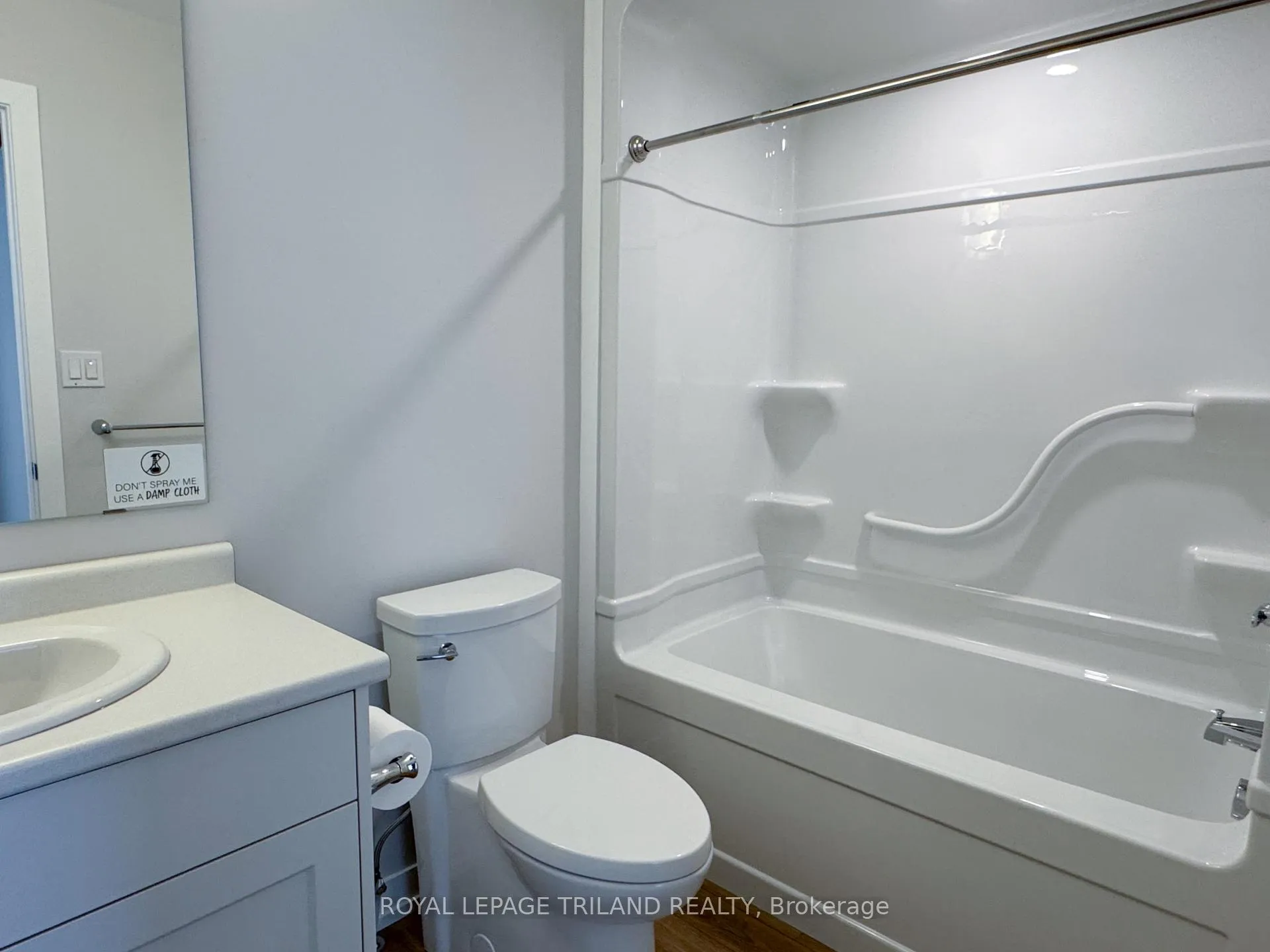 Photo 6 of 20 Harrow Lane, St. Thomas — HOMEH