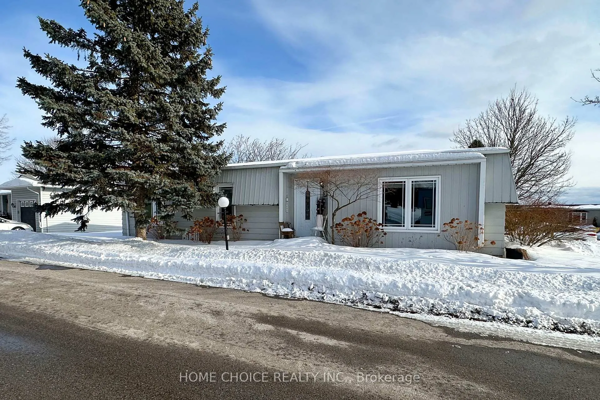 Photo 1 of 3 Heritage Lane, Clarington, Newcastle — HOMEH