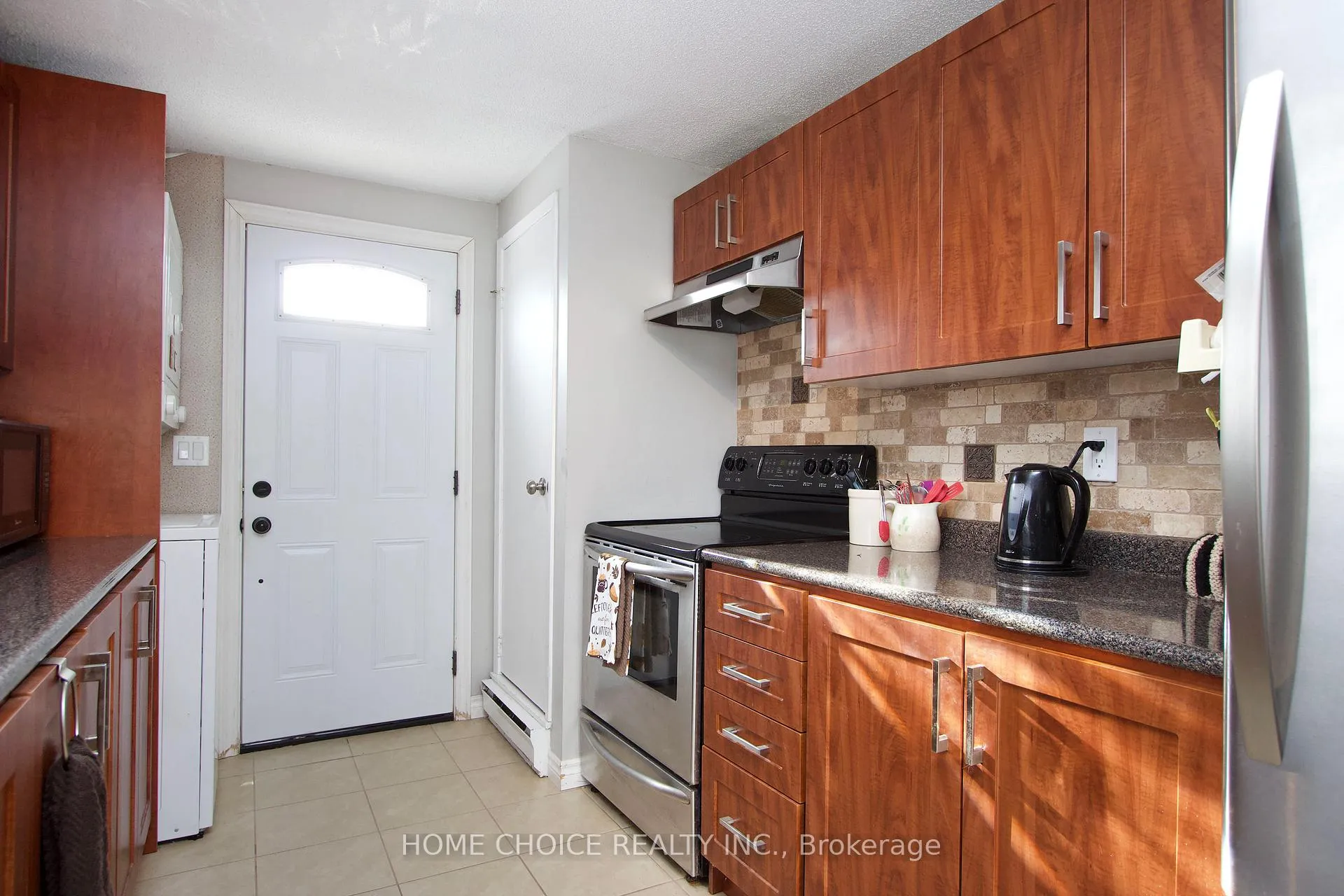 Photo 12 of 3 Heritage Lane, Clarington, Newcastle — HOMEH