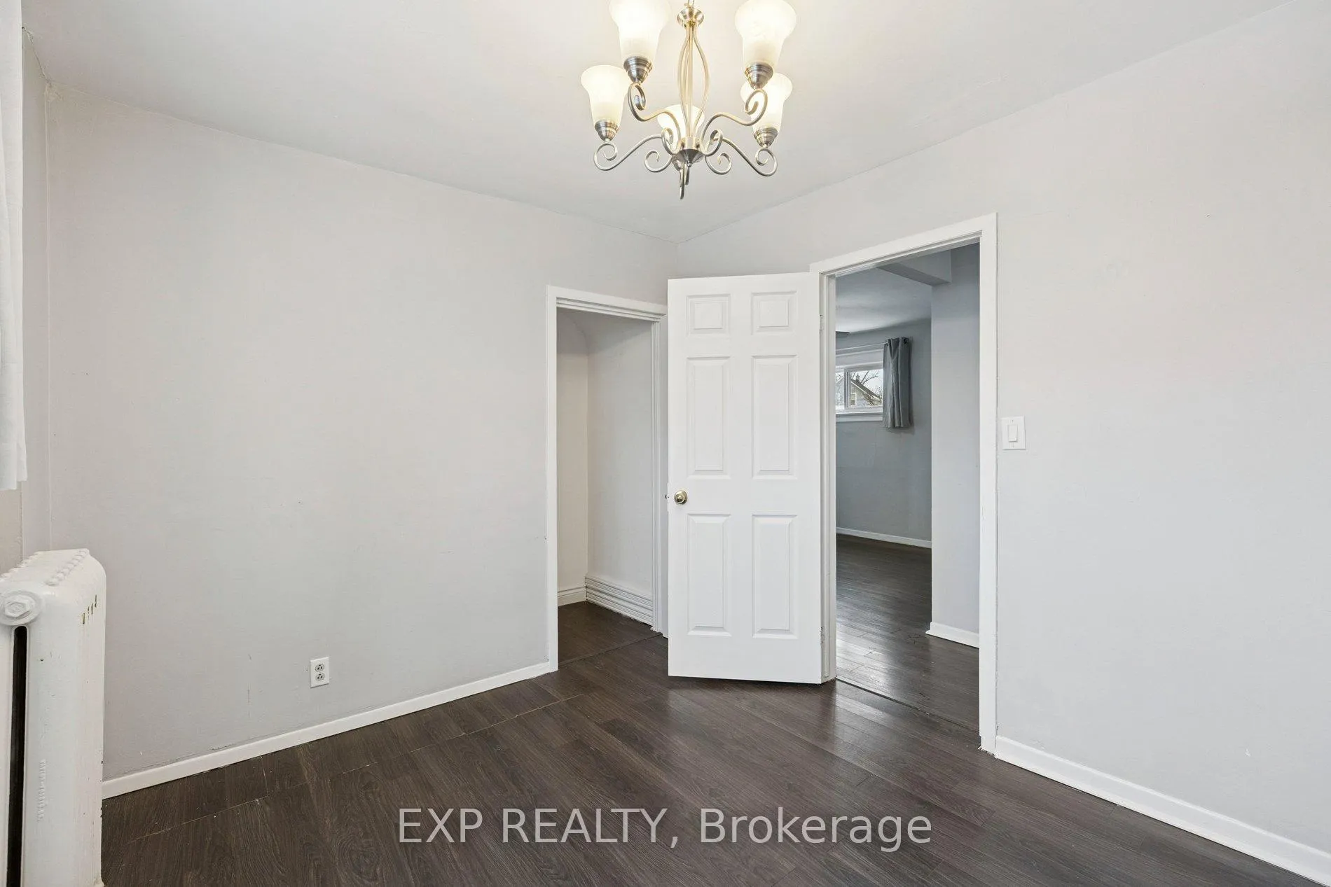 Photo 14 of 369 Glendale Avenue, St. Catharines, Secord Woods — HOMEH