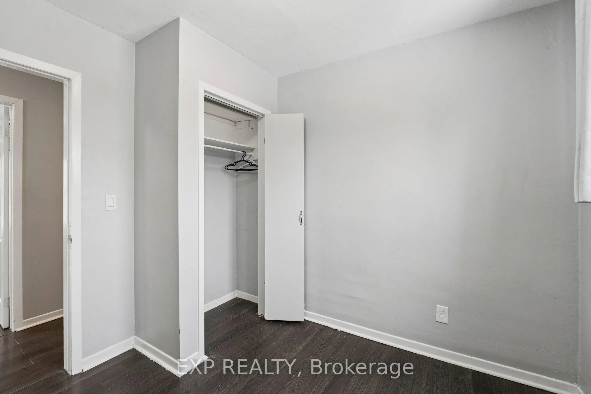 Photo 16 of 369 Glendale Avenue, St. Catharines, Secord Woods — HOMEH