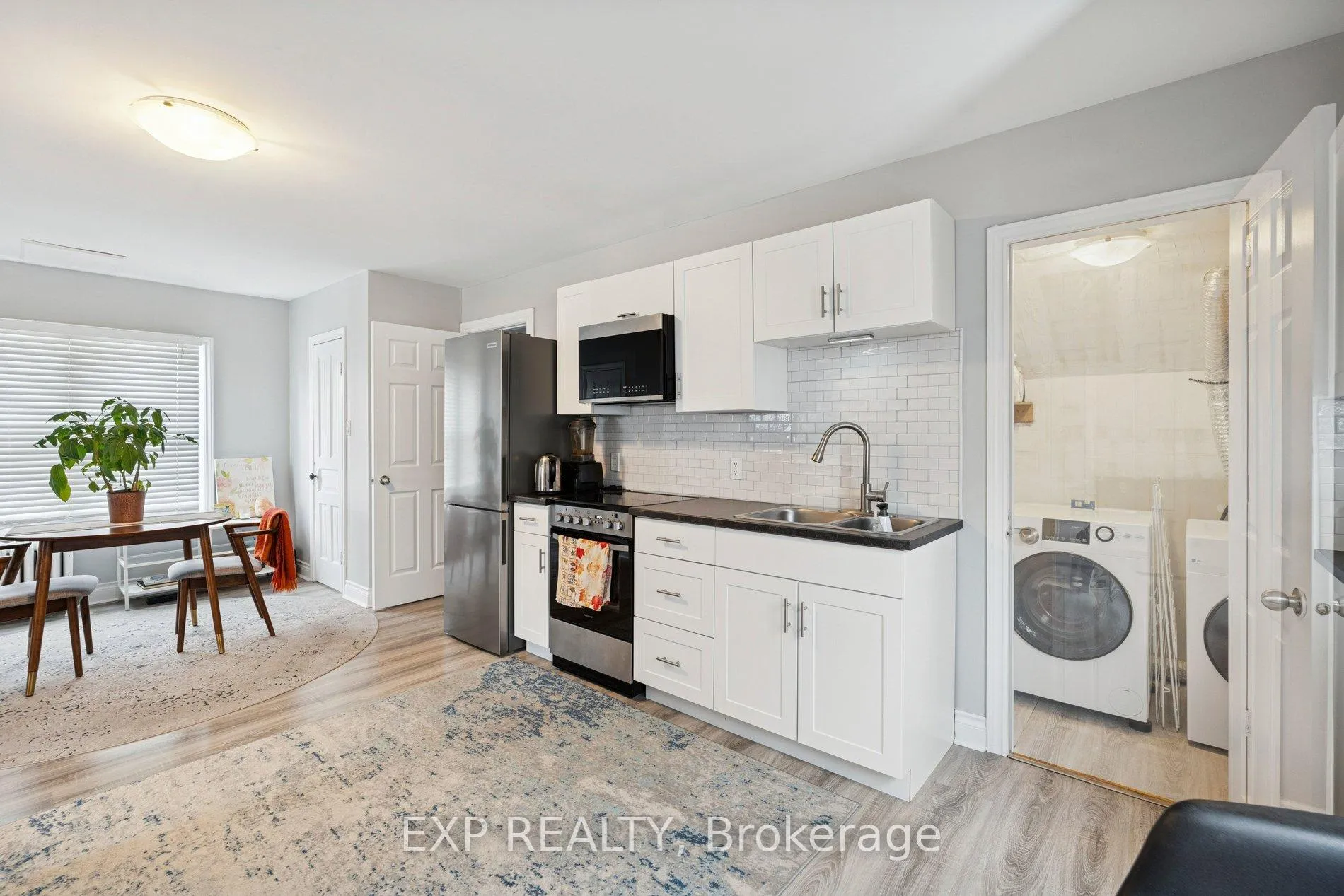 Photo 22 of 369 Glendale Avenue, St. Catharines, Secord Woods — HOMEH