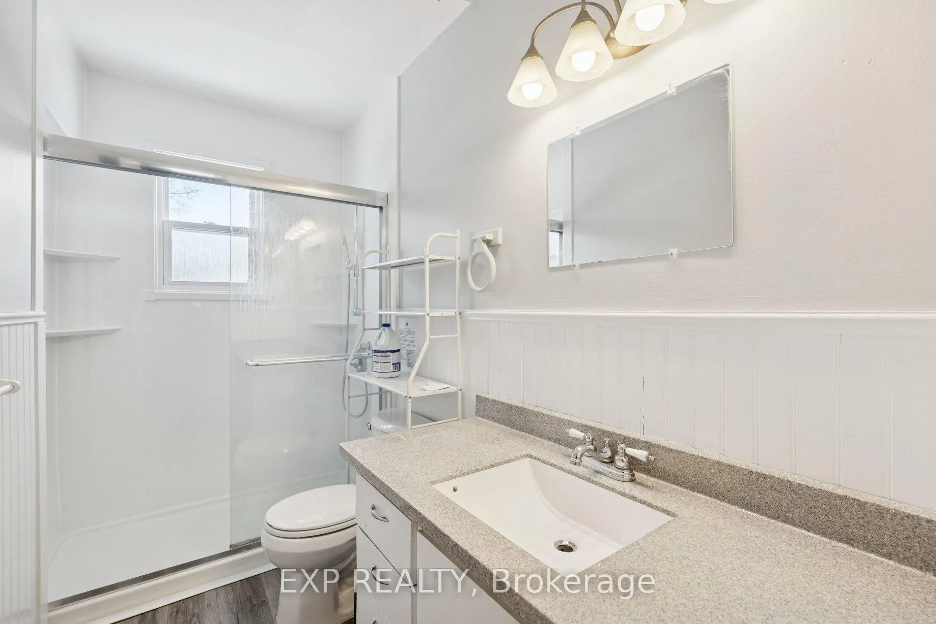 Photo 32 of 369 Glendale Avenue, St. Catharines, Secord Woods — HOMEH