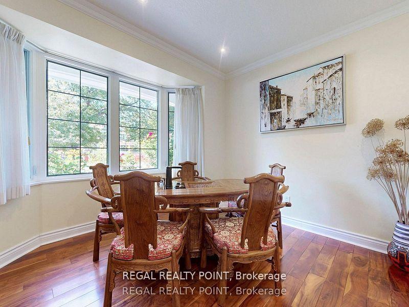 Photo 6 of 12 Fairway Heights Crescent, Markham, Bayview Fairway-Bayview Country Club Estates — HOMEH