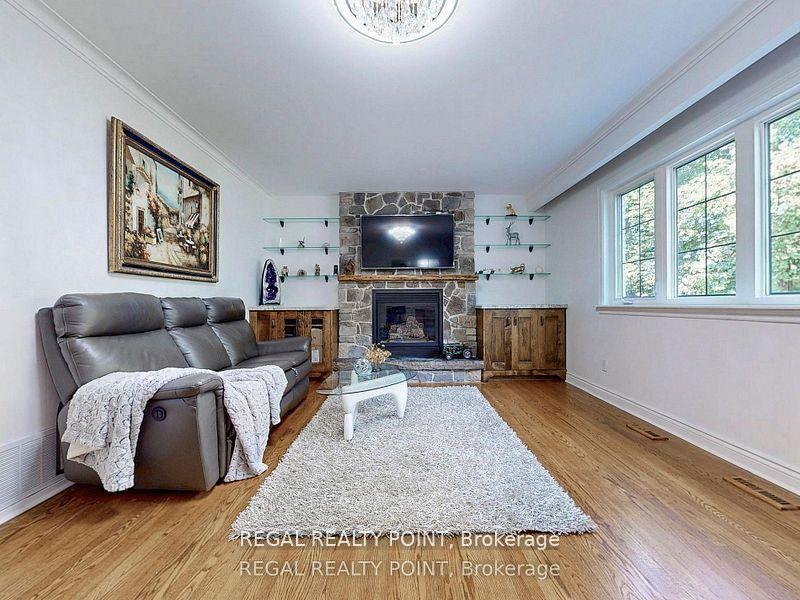 Photo 12 of 12 Fairway Heights Crescent, Markham, Bayview Fairway-Bayview Country Club Estates — HOMEH