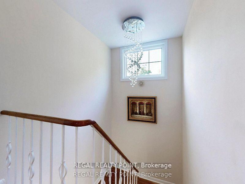 Photo 16 of 12 Fairway Heights Crescent, Markham, Bayview Fairway-Bayview Country Club Estates — HOMEH