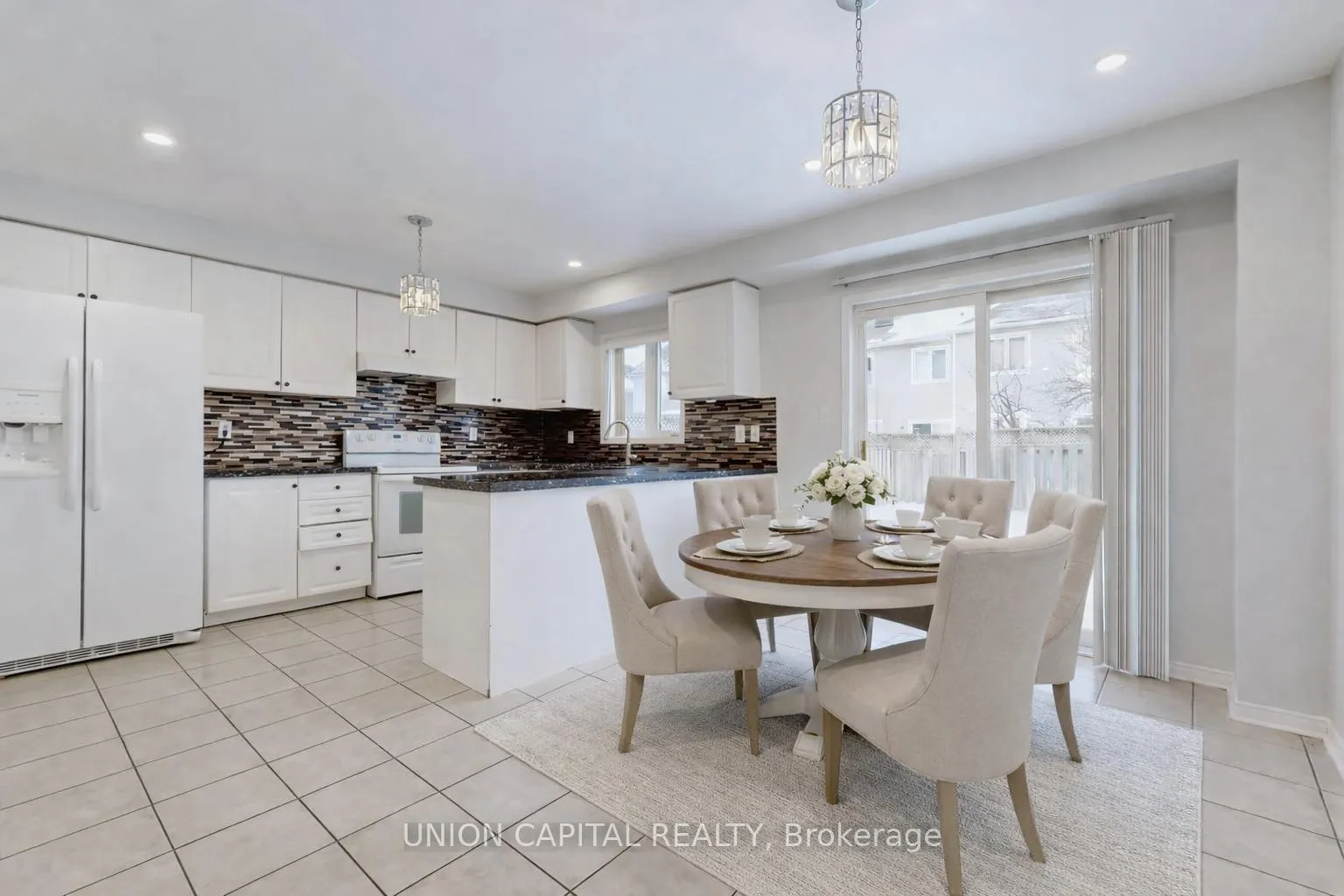 Photo 7 of 5 Holloway Road, Markham, Cedarwood — HOMEH