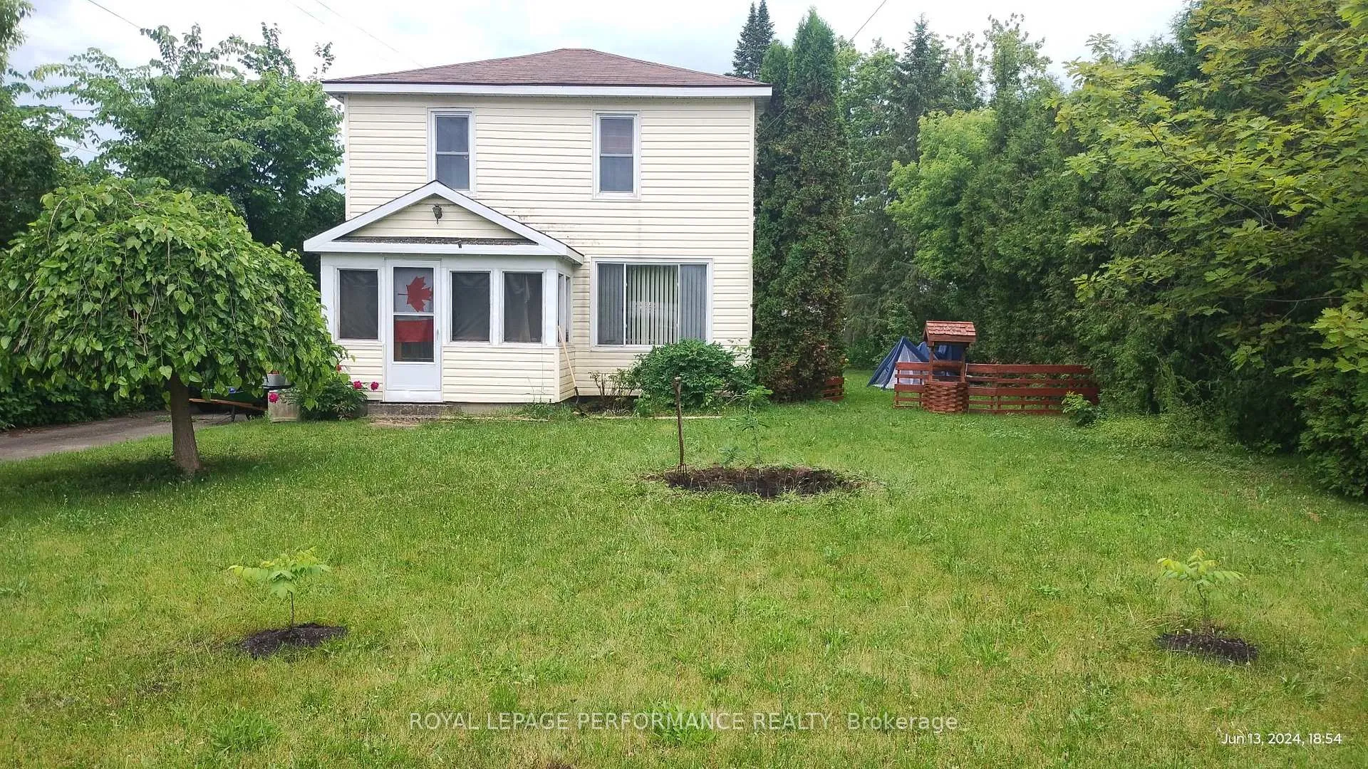 Photo 3 of 4166 County Rd 34, South Glengarry, South Glengarry (Charlottenburgh) Twp — HOMEH