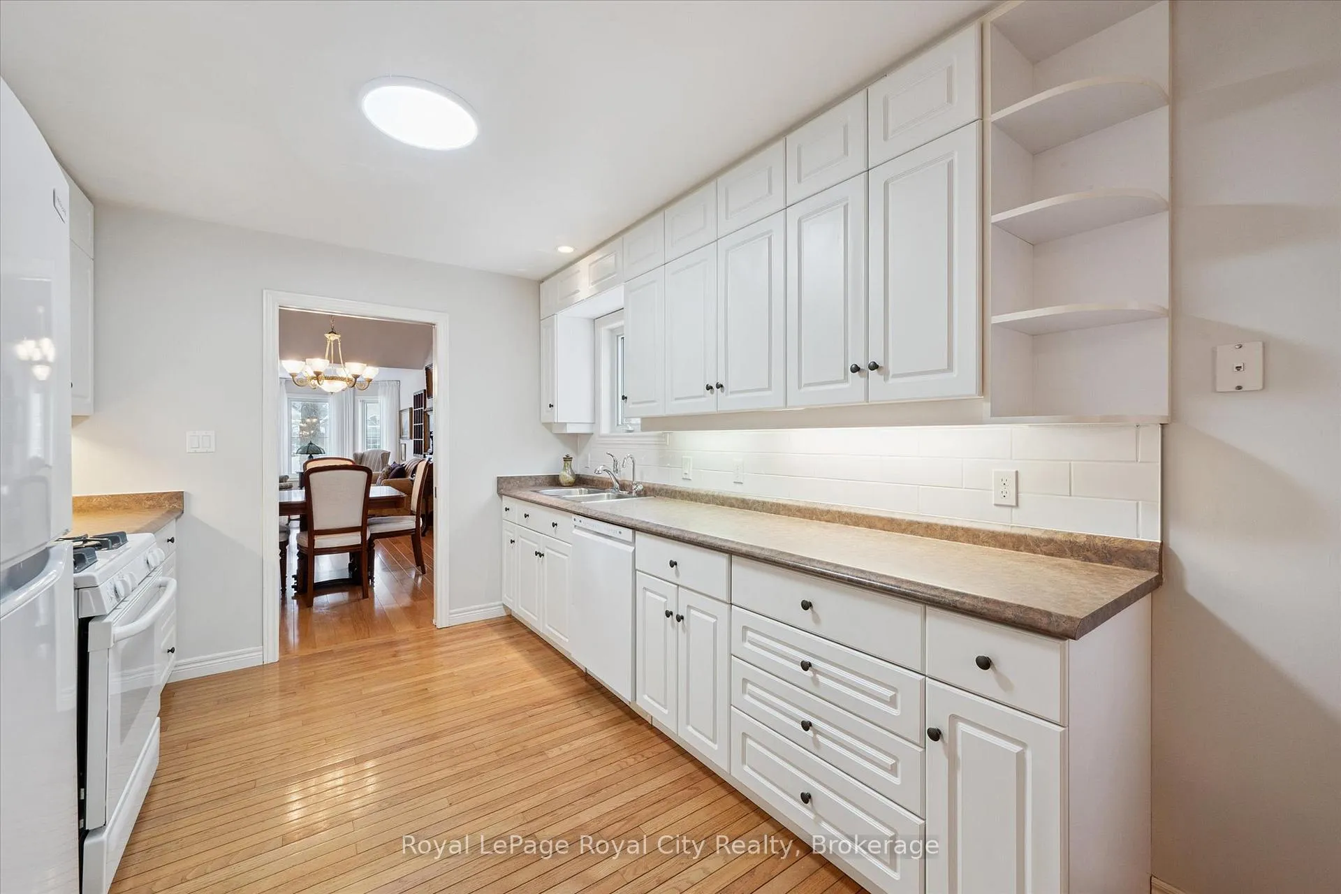 Photo 11 of 67 White Pine Way, Guelph, Village By The Arboretum — HOMEH