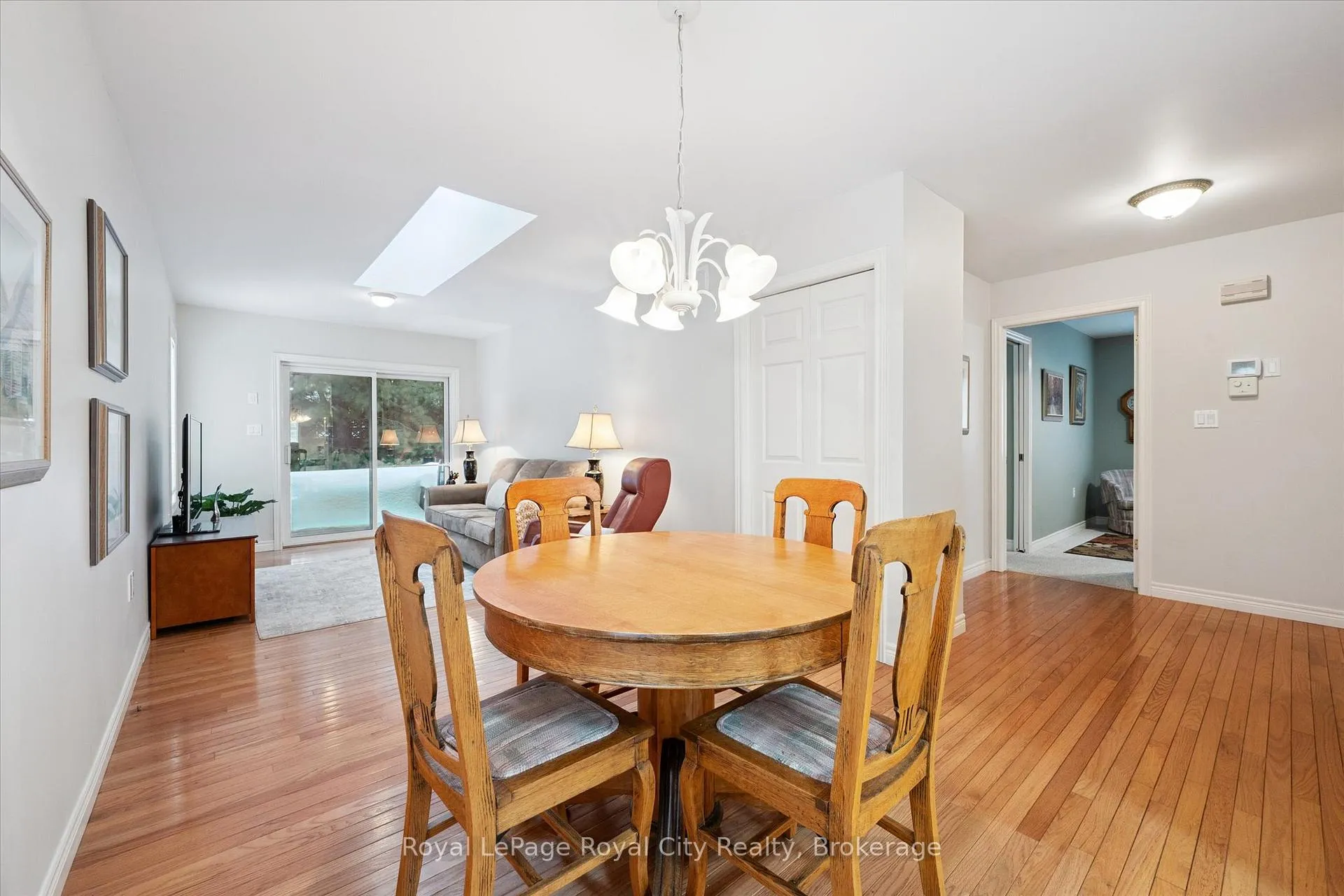 Photo 14 of 67 White Pine Way, Guelph, Village By The Arboretum — HOMEH