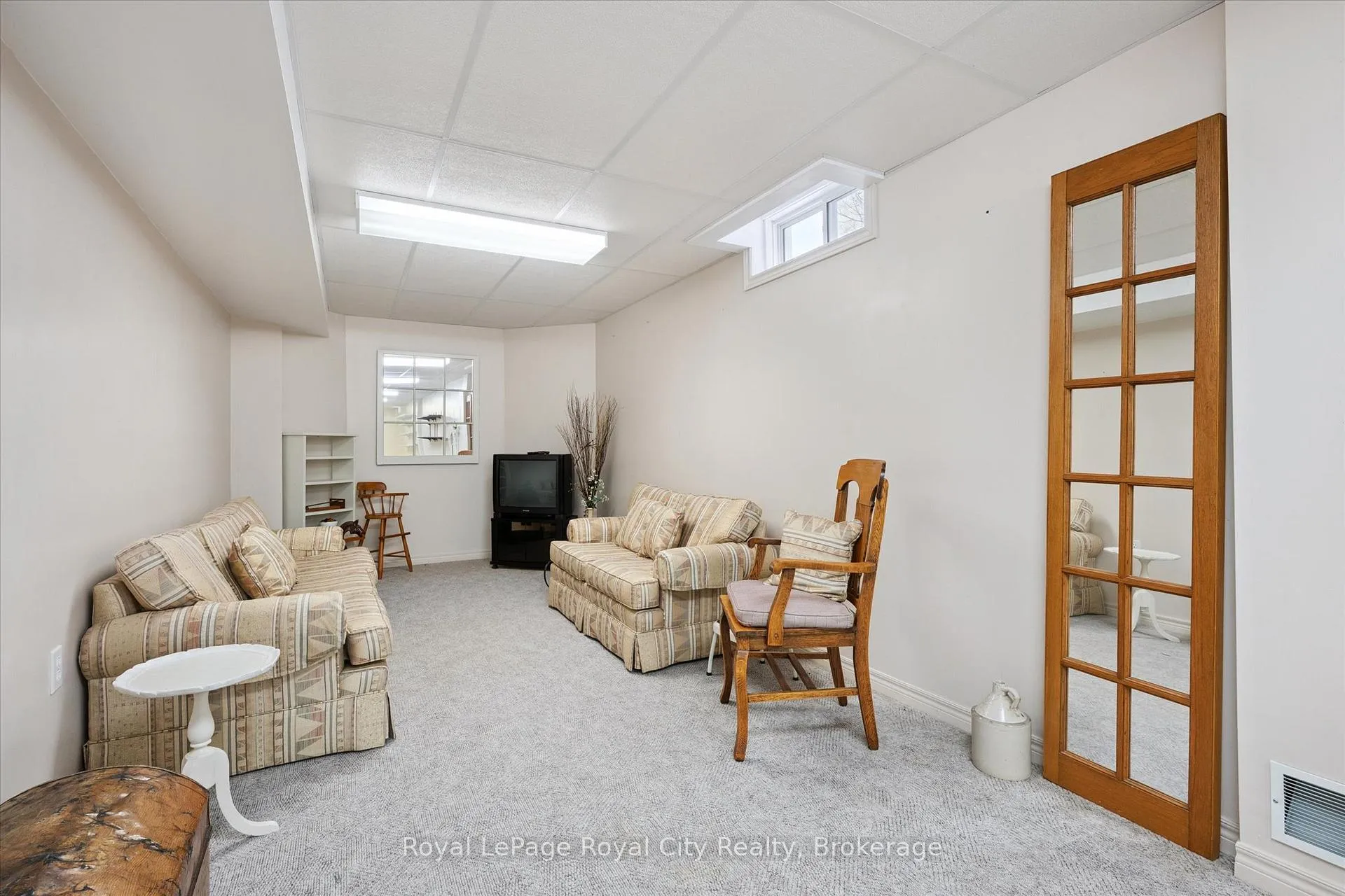 Photo 32 of 67 White Pine Way, Guelph, Village By The Arboretum — HOMEH