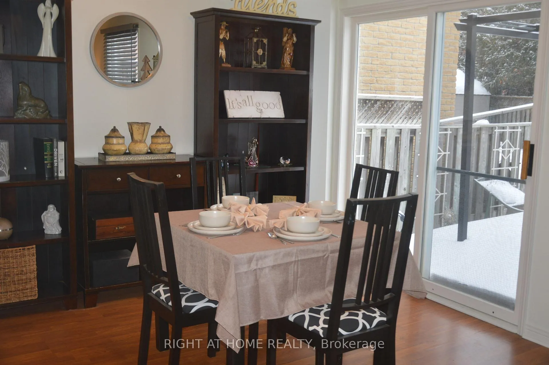 Photo 5 of 176 Avondale Drive, Clarington, Courtice — HOMEH