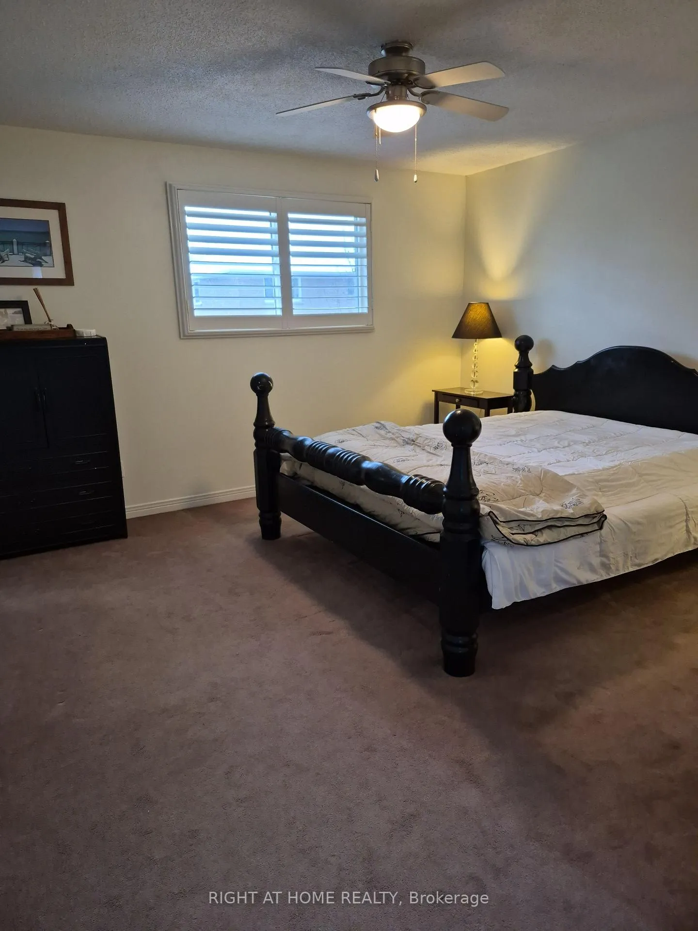 Photo 12 of 176 Avondale Drive, Clarington, Courtice — HOMEH