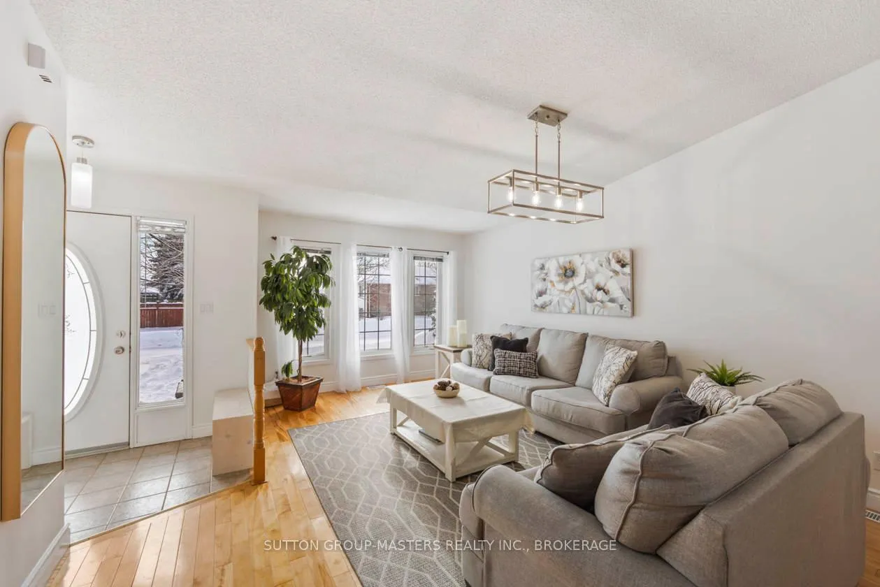 Photo 6 of 500 Freeman Crescent, Kingston, Kingston East (Incl Barret Crt) — HOMEH