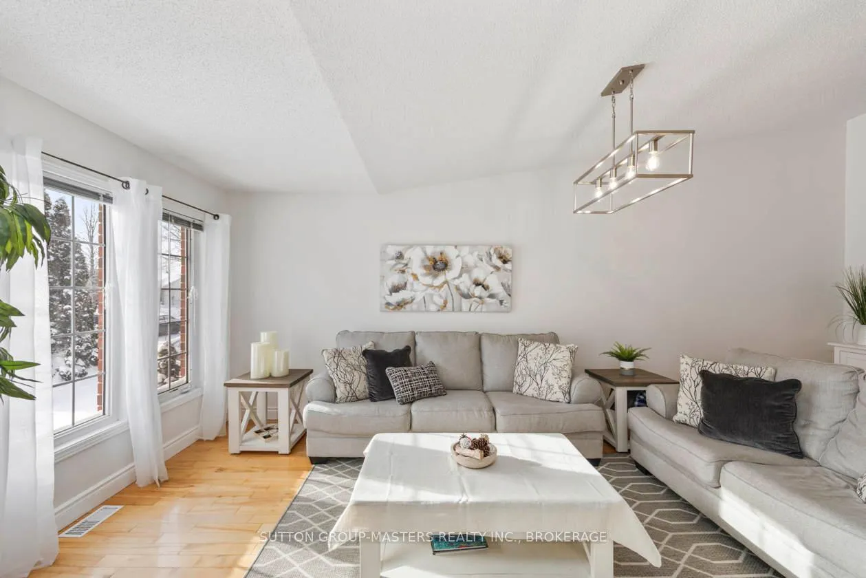 Photo 9 of 500 Freeman Crescent, Kingston, Kingston East (Incl Barret Crt) — HOMEH