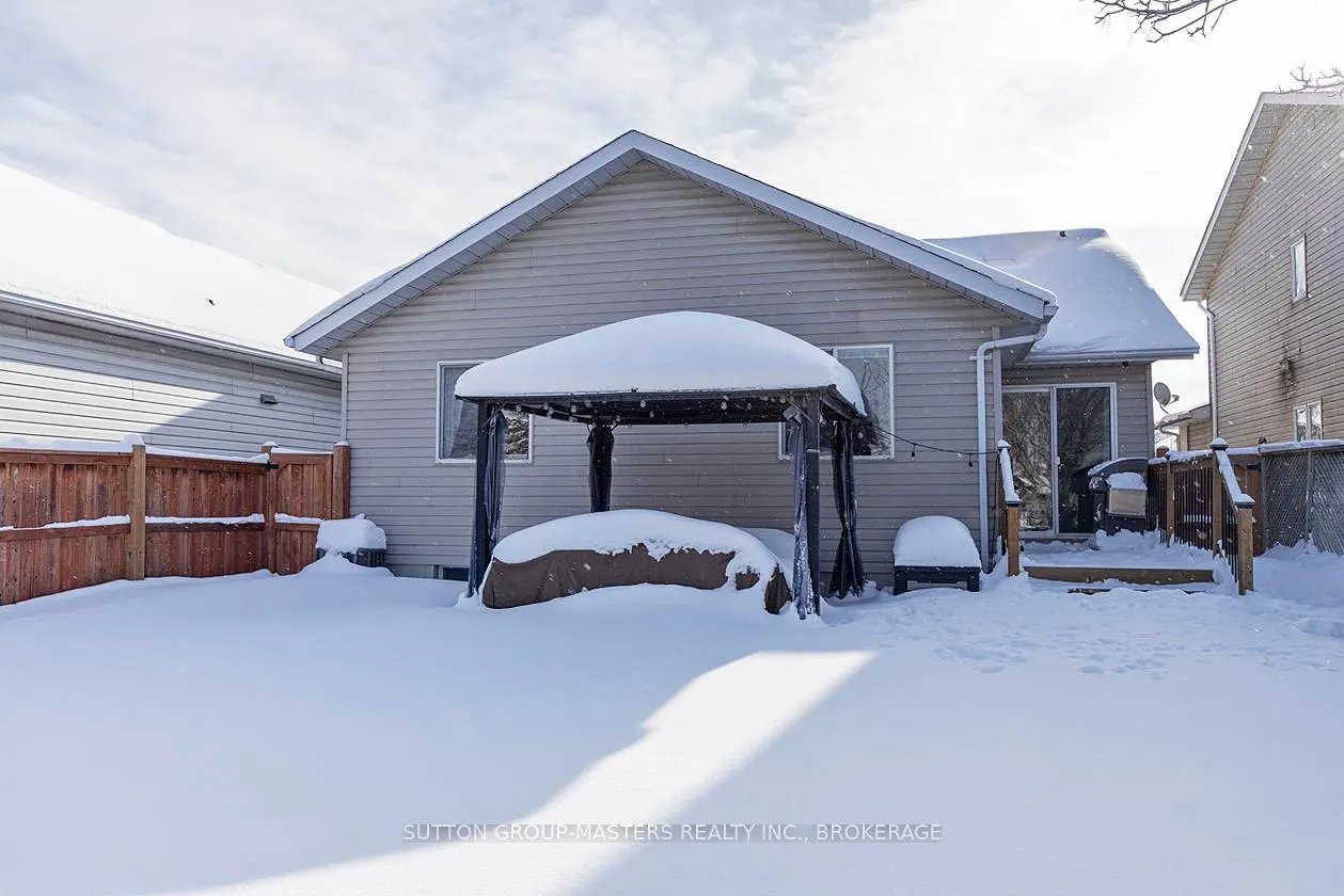 Photo 38 of 500 Freeman Crescent, Kingston, Kingston East (Incl Barret Crt) — HOMEH