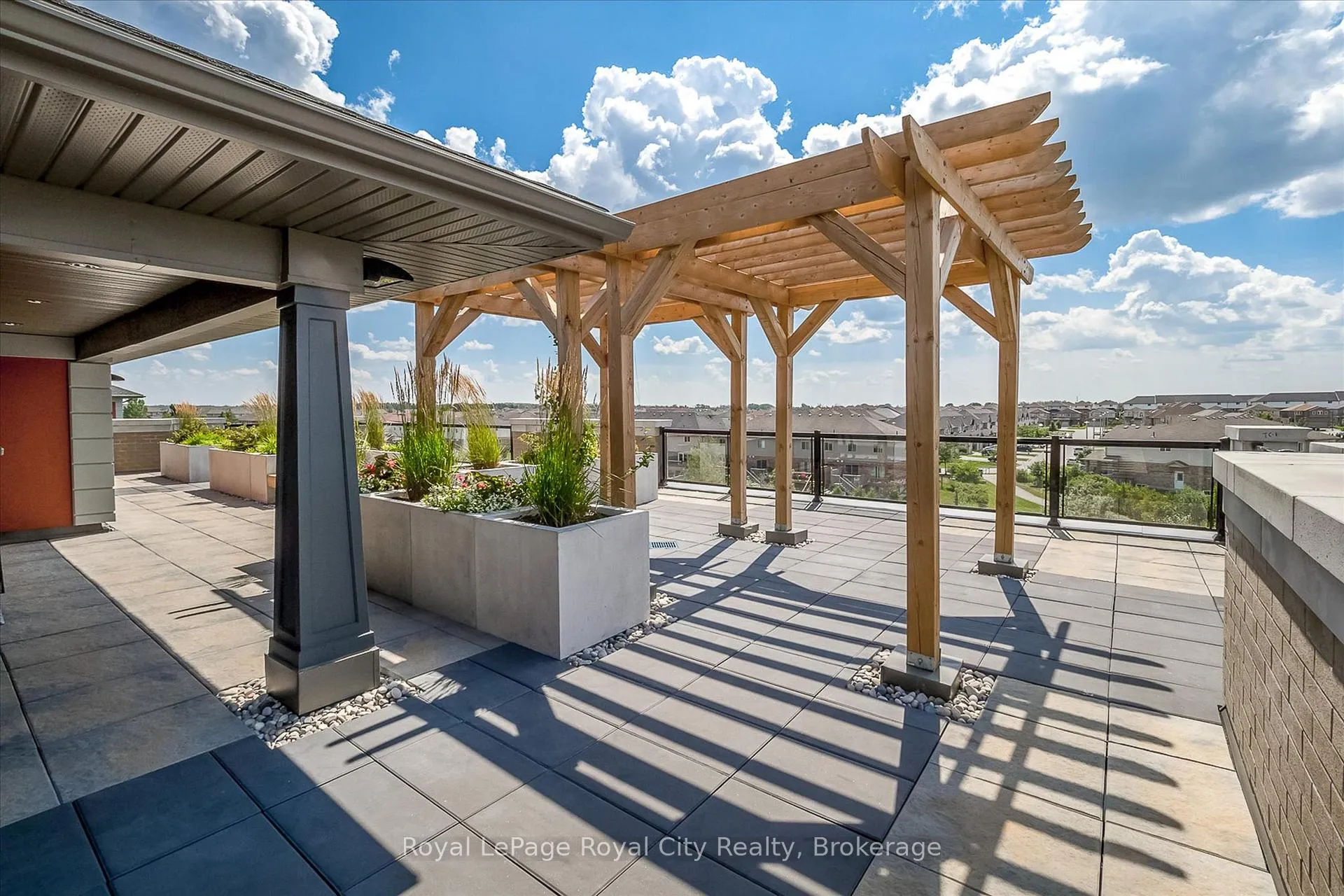 Photo 43 of Unit 202, 106 Bard Boulevard, Guelph, Pineridge/Westminster Woods — HOMEH