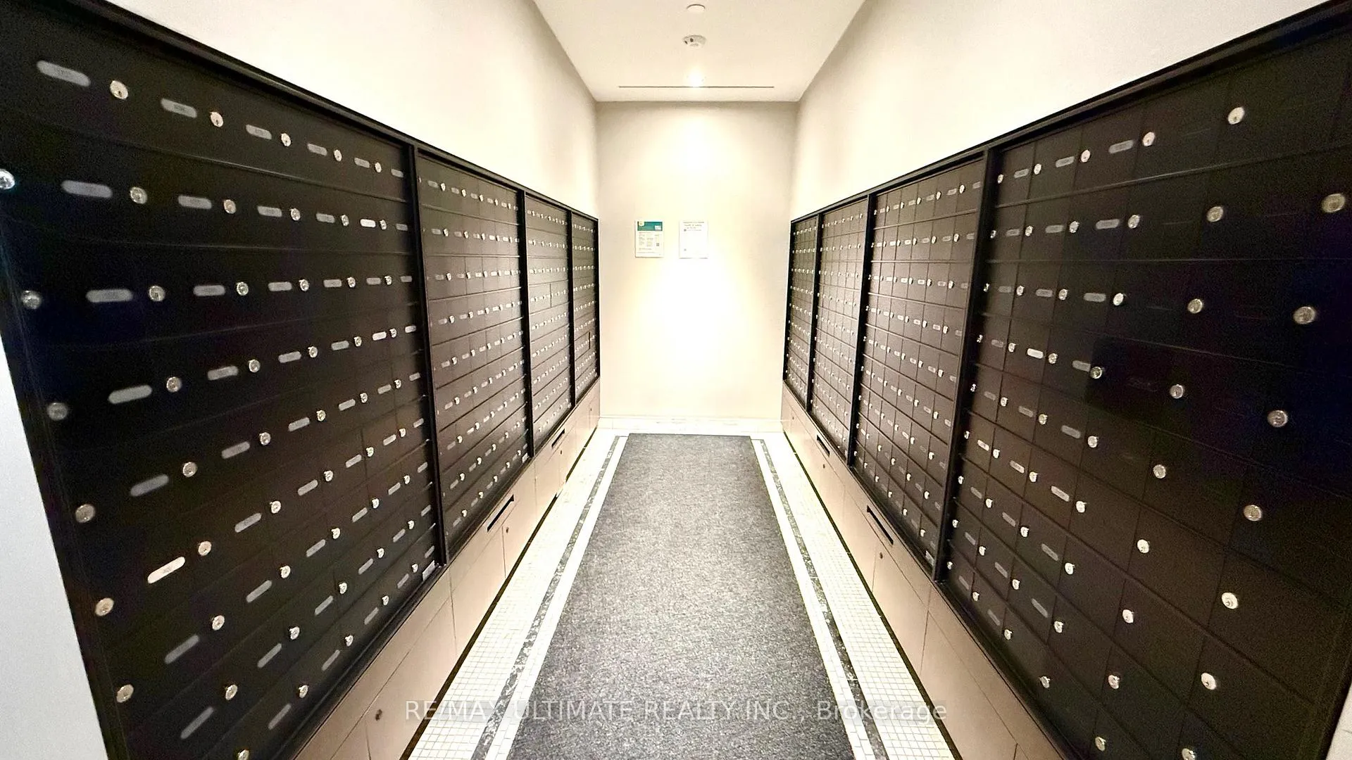 Photo 4 of Unit 620, 33 Helendale Avenue, Toronto, Yonge-Eglinton — HOMEH