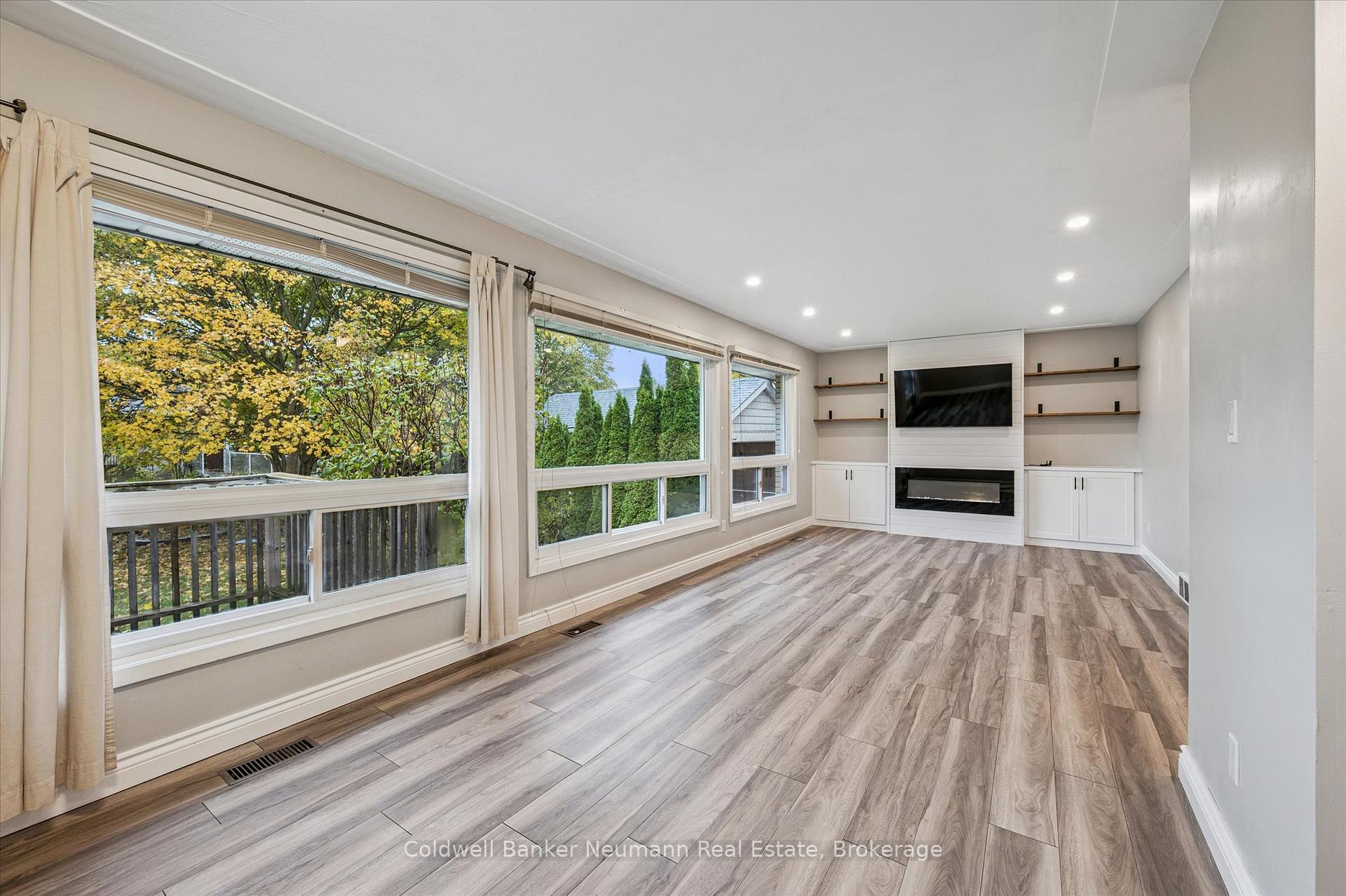 Photo 4 of 127 Avon Road, Kitchener — HOMEH