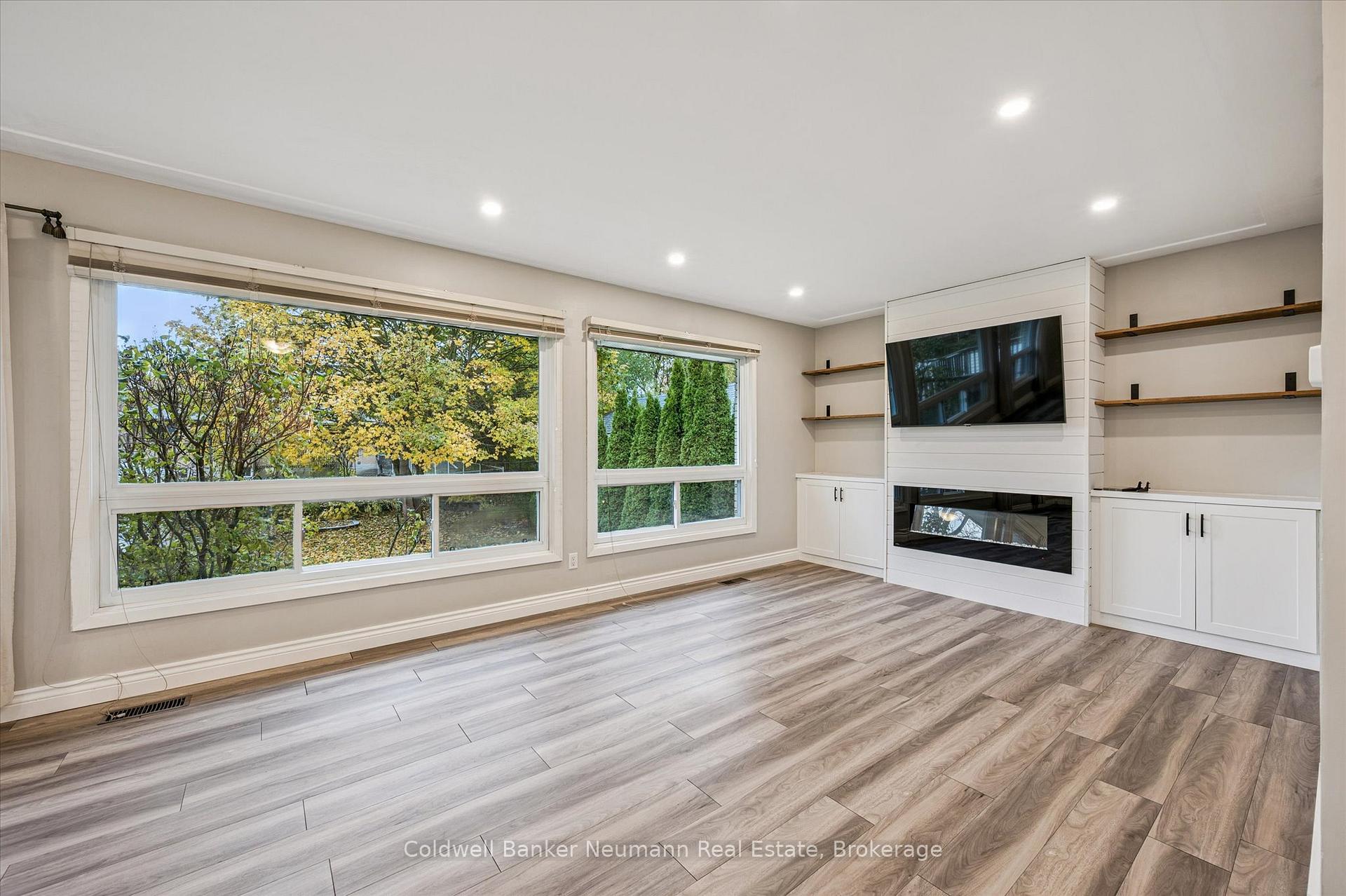 Photo 5 of 127 Avon Road, Kitchener — HOMEH