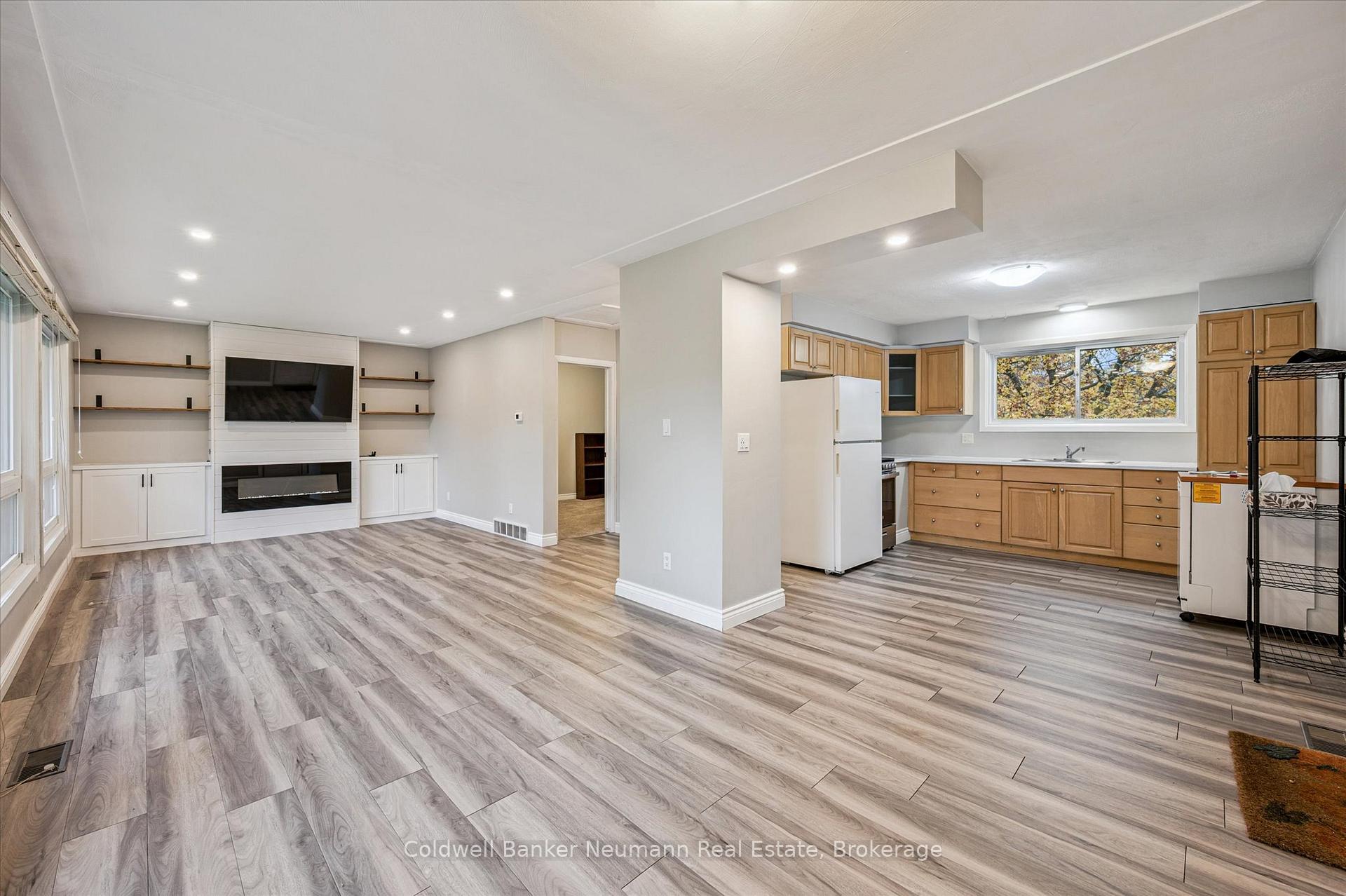 Photo 6 of 127 Avon Road, Kitchener — HOMEH