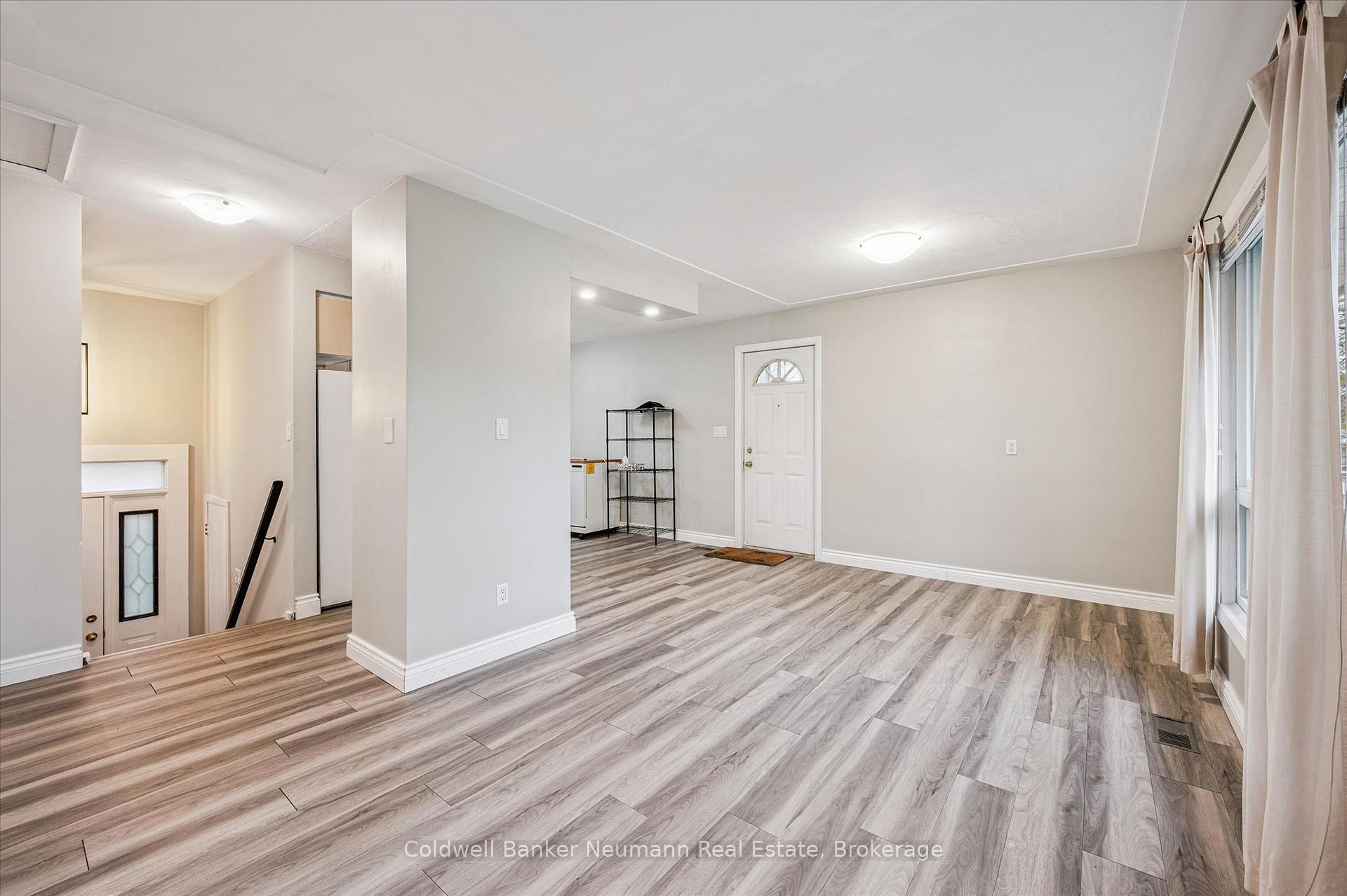 Photo 8 of 127 Avon Road, Kitchener — HOMEH
