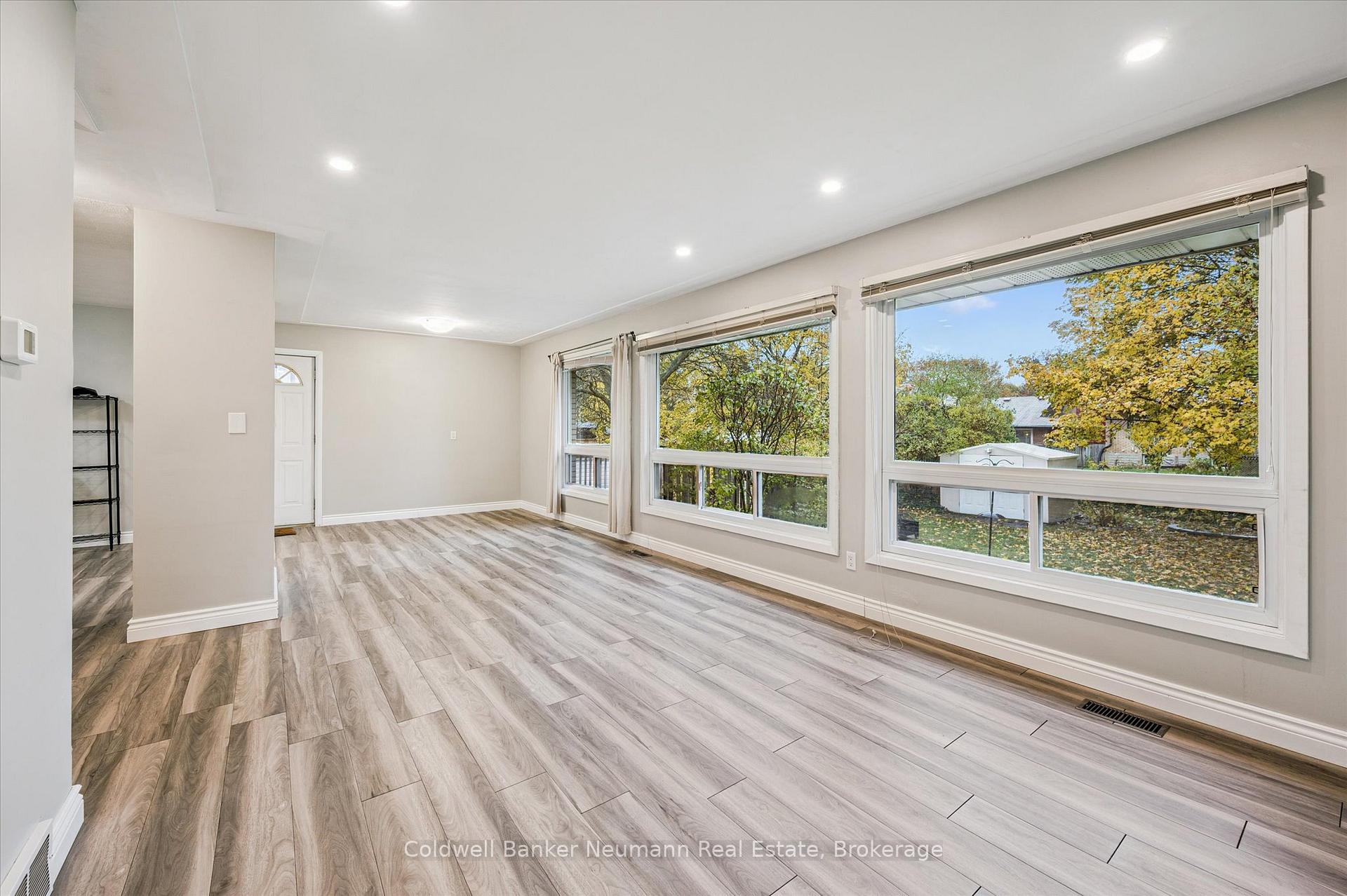 Photo 9 of 127 Avon Road, Kitchener — HOMEH
