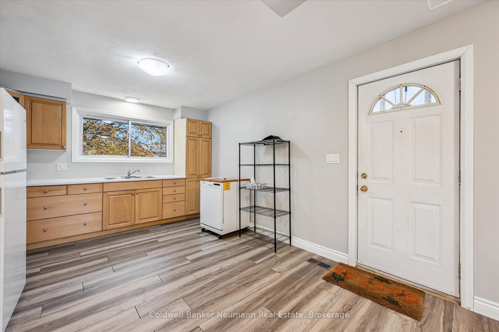 Photo 23 of 127 Avon Road, Kitchener — HOMEH