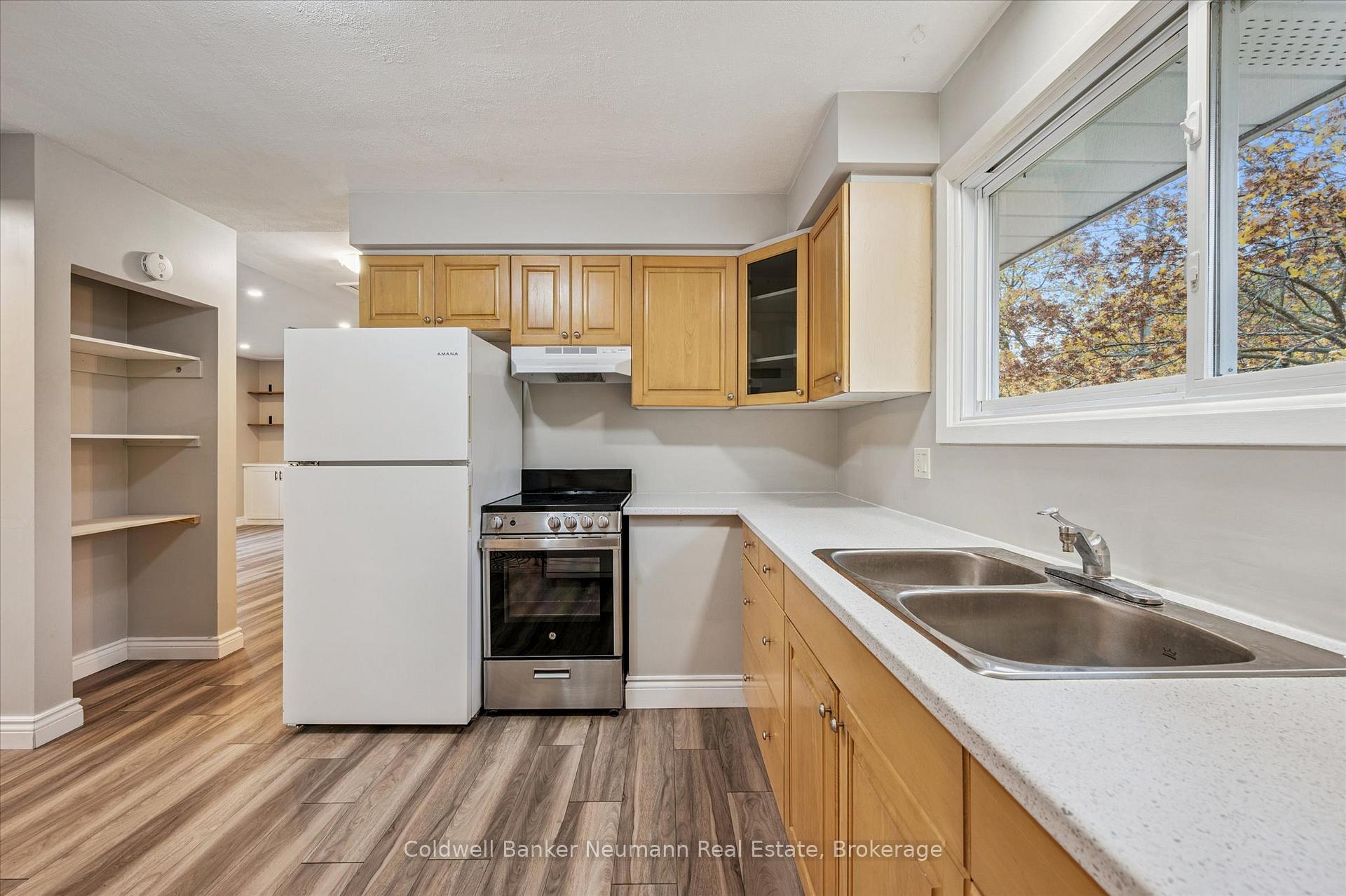 Photo 24 of 127 Avon Road, Kitchener — HOMEH