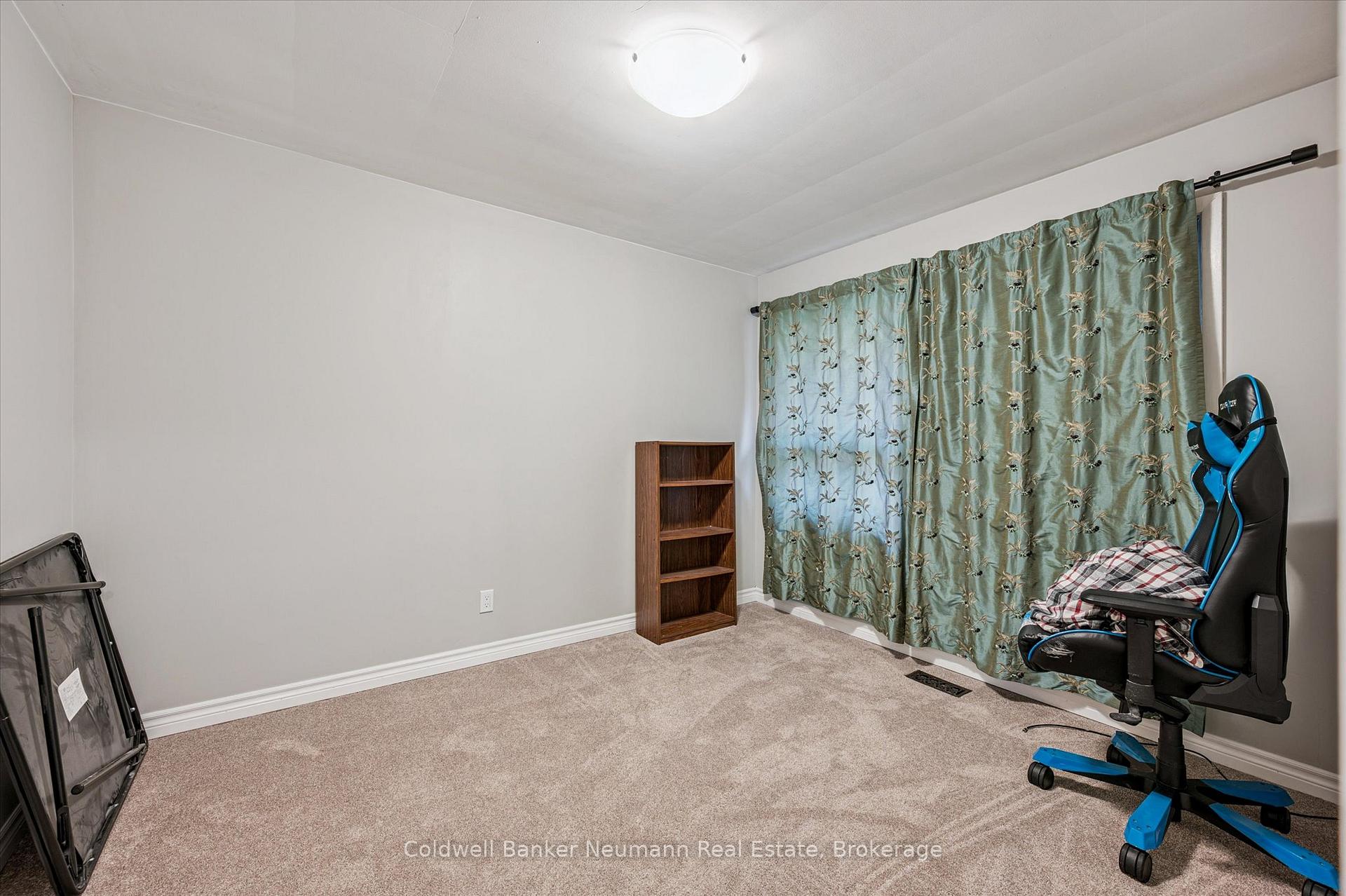 Photo 26 of 127 Avon Road, Kitchener — HOMEH