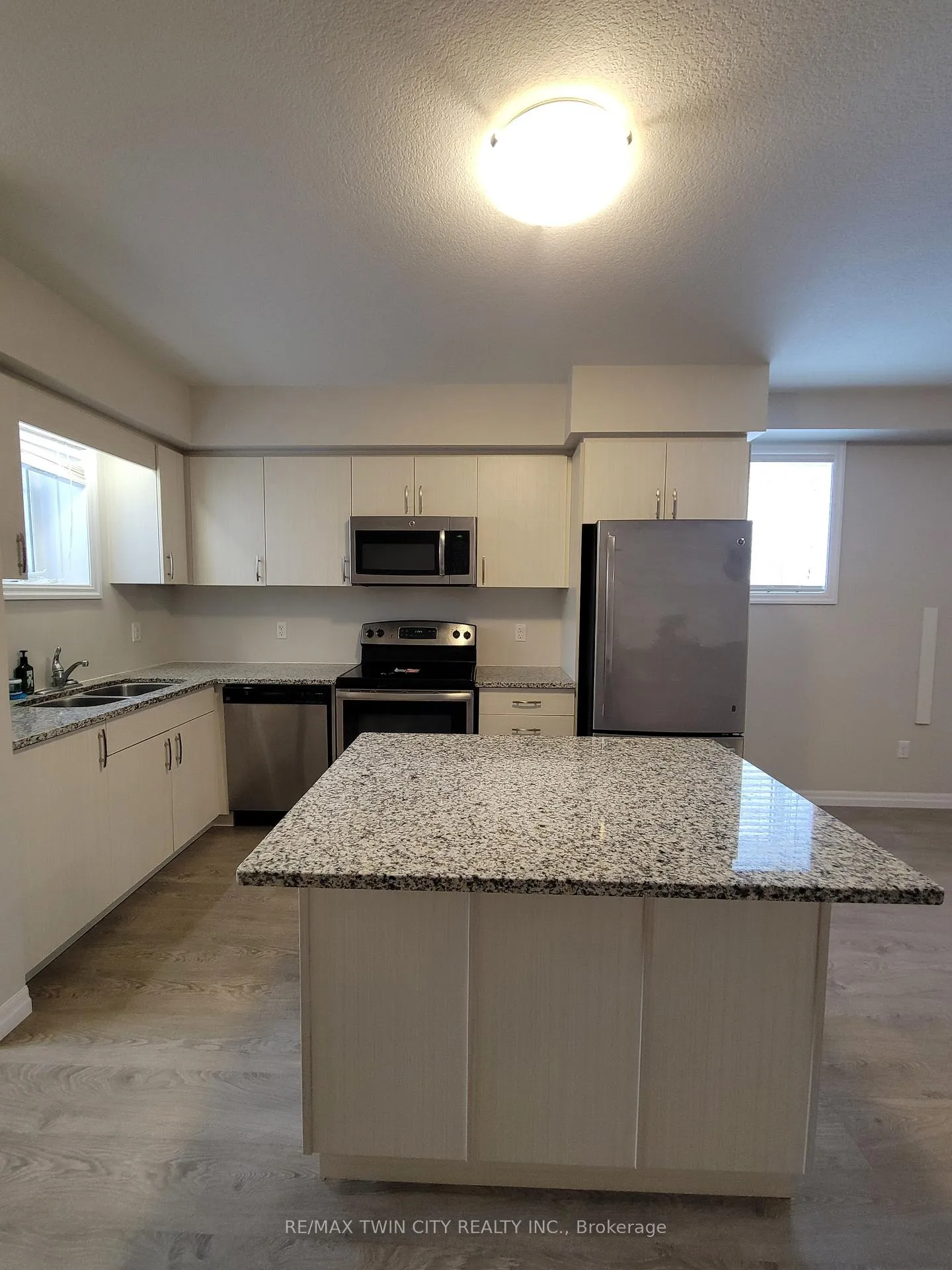 Photo 4 of Unit 18A, 388 Old Huron Road, Waterloo — HOMEH