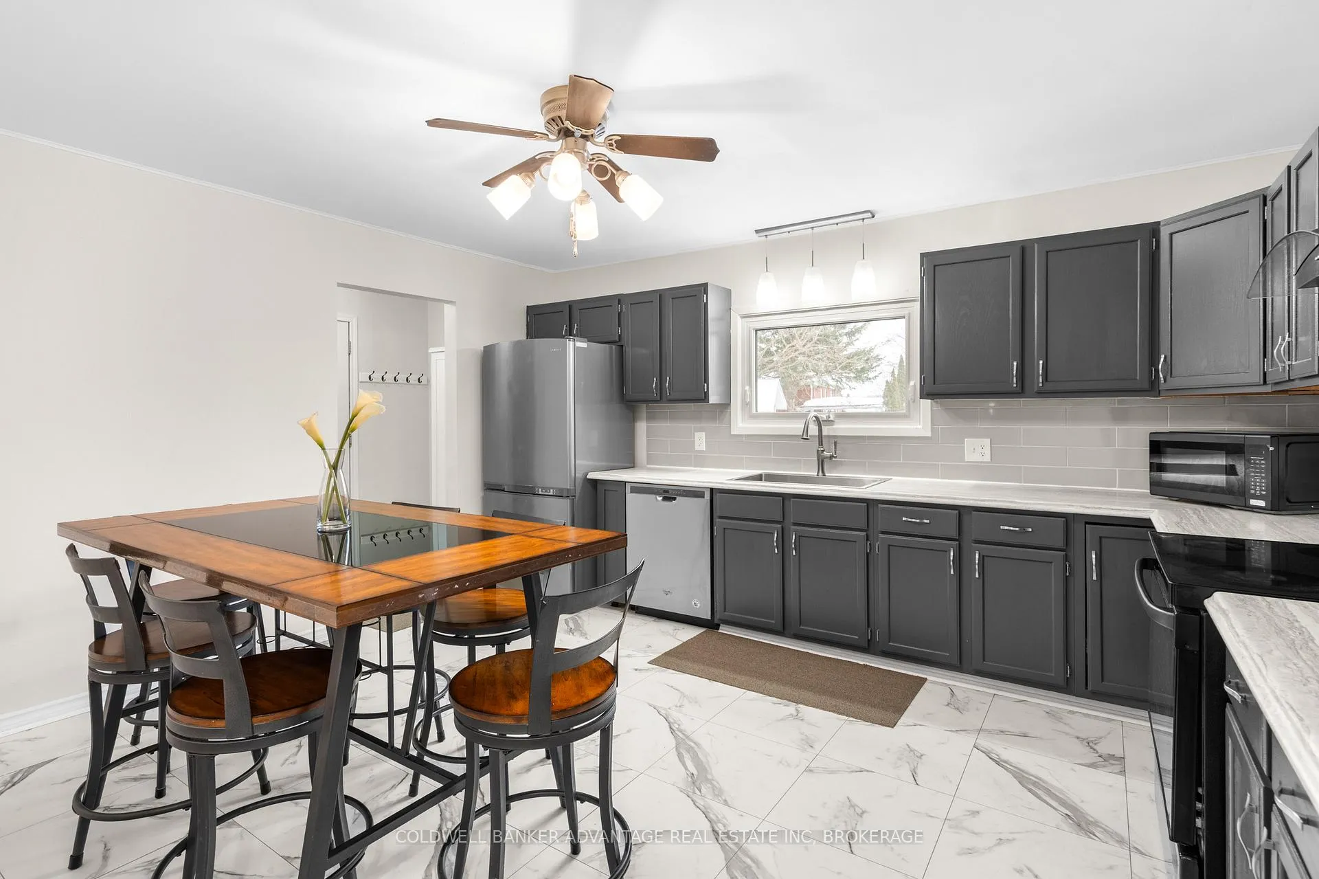 Photo 15 of 6413 Franklin Avenue, Niagara Falls, Dorchester — HOMEH