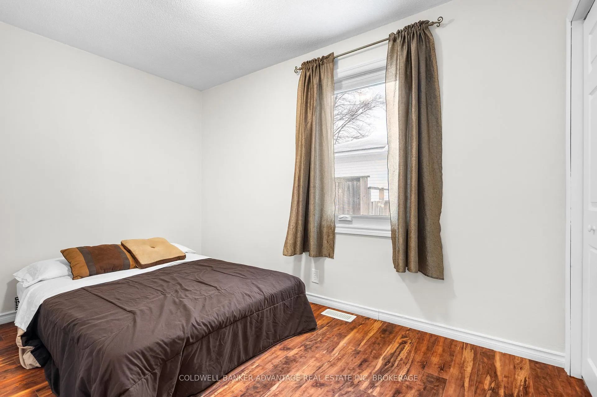 Photo 25 of 6413 Franklin Avenue, Niagara Falls, Dorchester — HOMEH