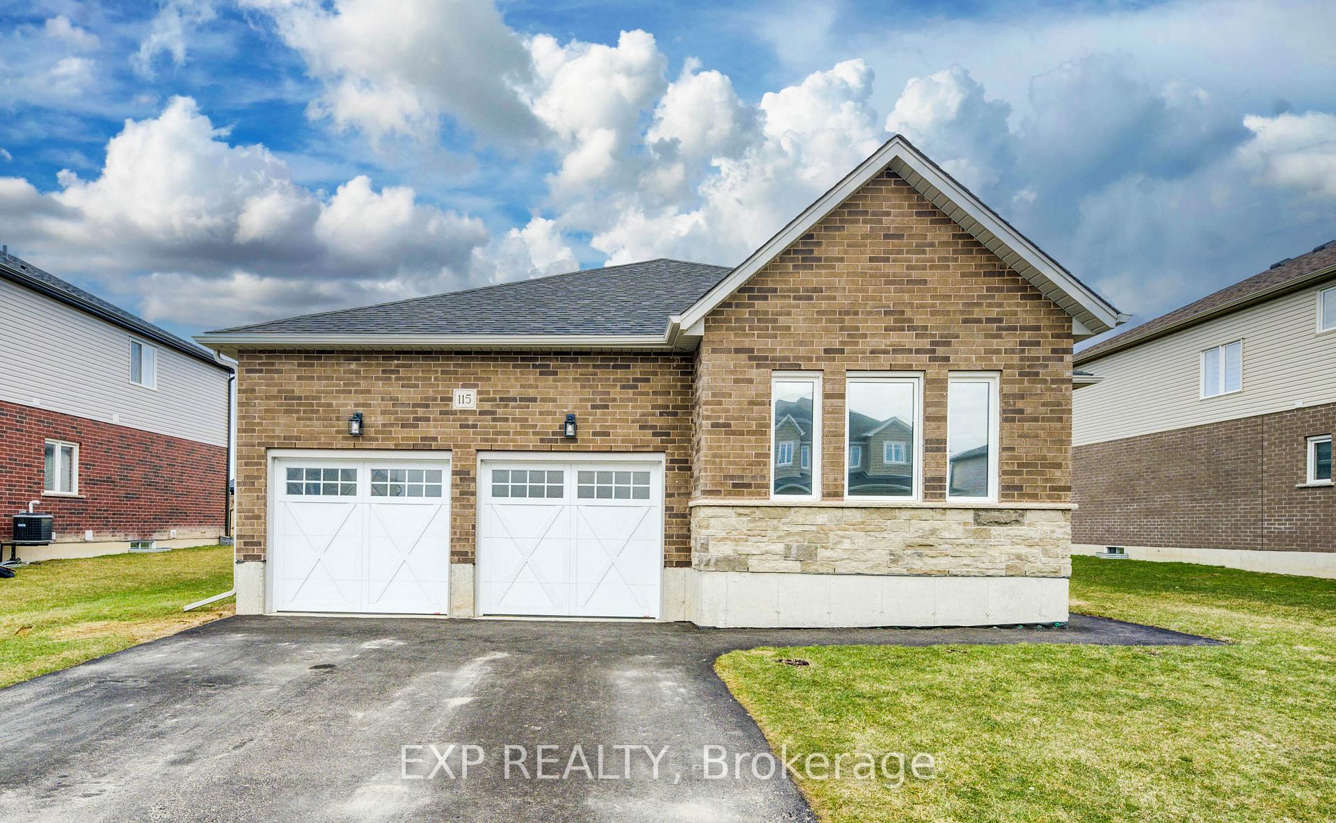 Photo 3 of 115 Maple Street, Mapleton, Rural Mapleton — HOMEH