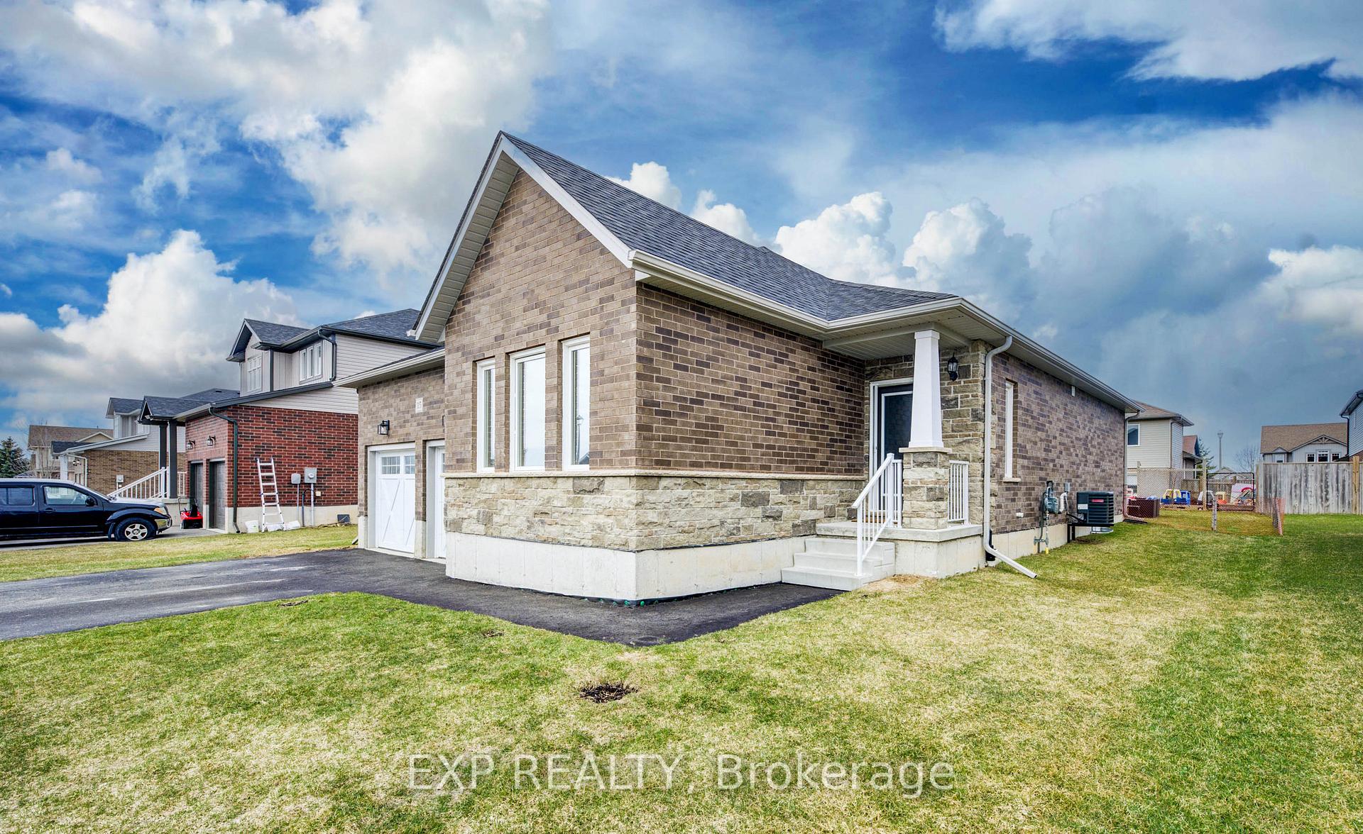Photo 4 of 115 Maple Street, Mapleton, Rural Mapleton — HOMEH