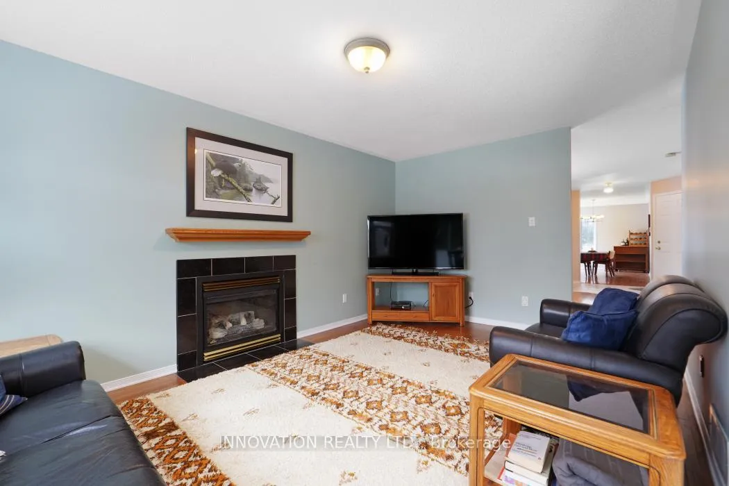 Photo 11 of 1500 Ambassador Avenue, Ottawa, Carson Grove — HOMEH