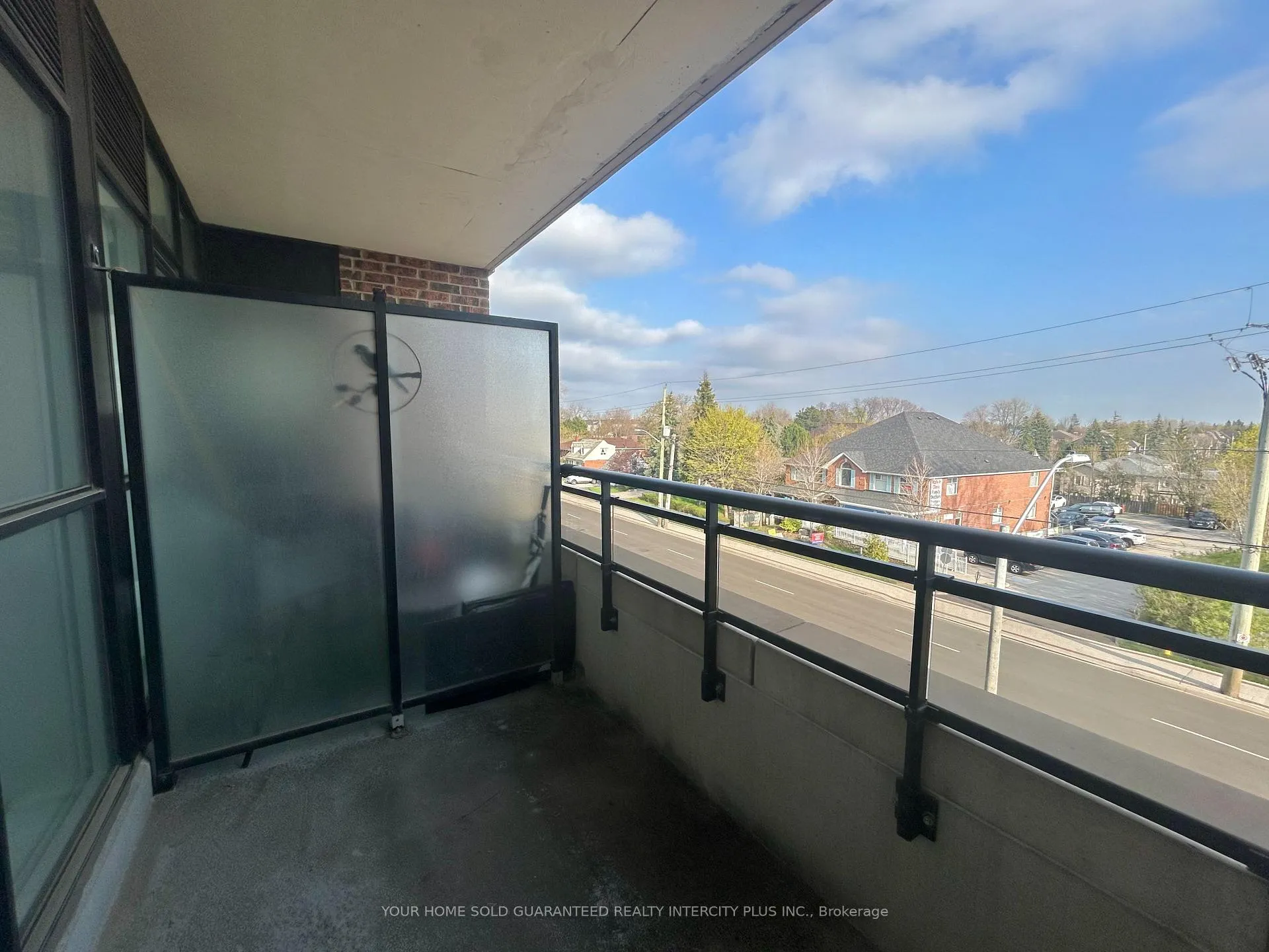 Photo 21 of Unit 310, 2396 Major MacKenzie Drive, Vaughan, Maple — HOMEH