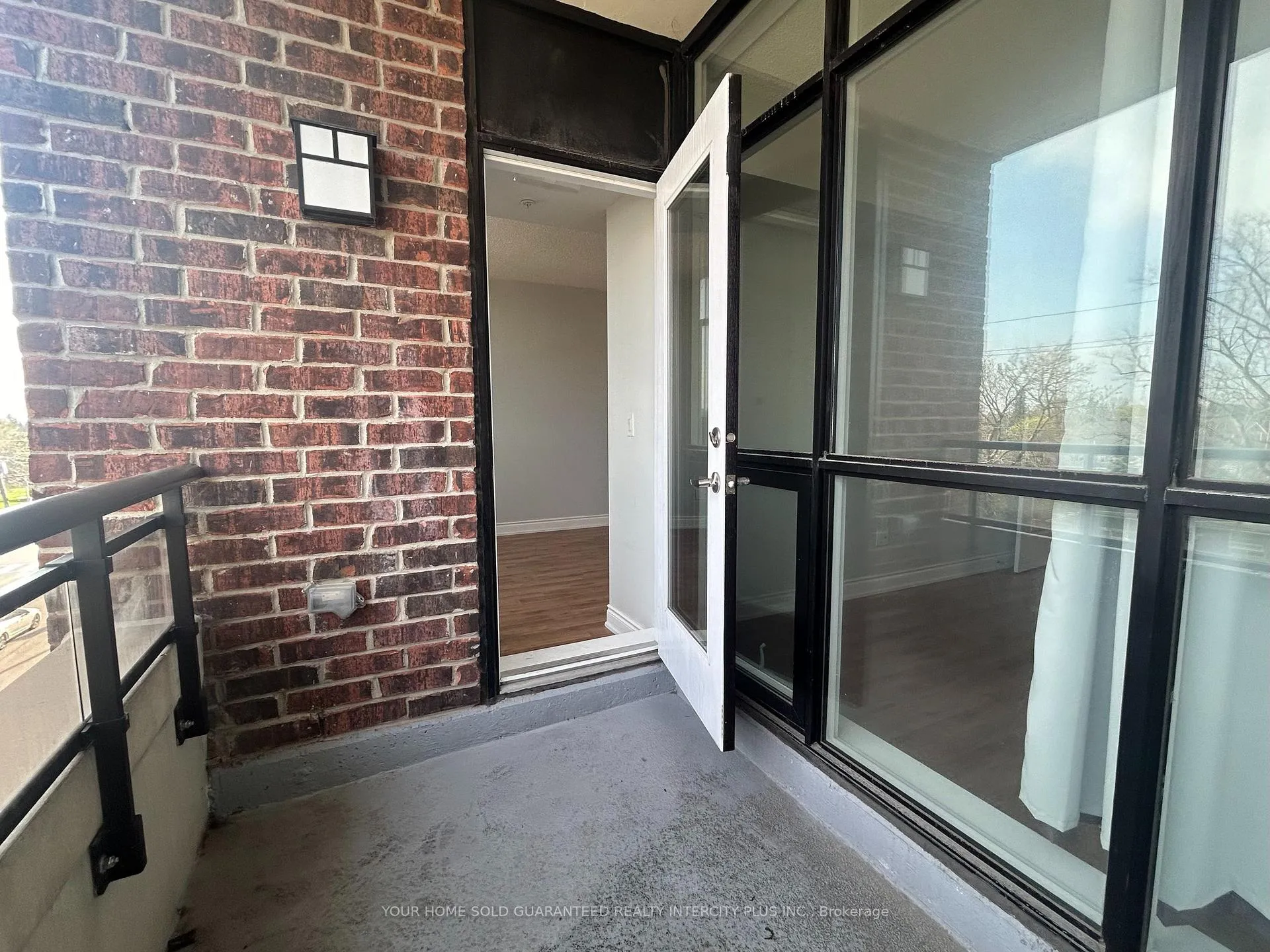 Photo 22 of Unit 310, 2396 Major MacKenzie Drive, Vaughan, Maple — HOMEH