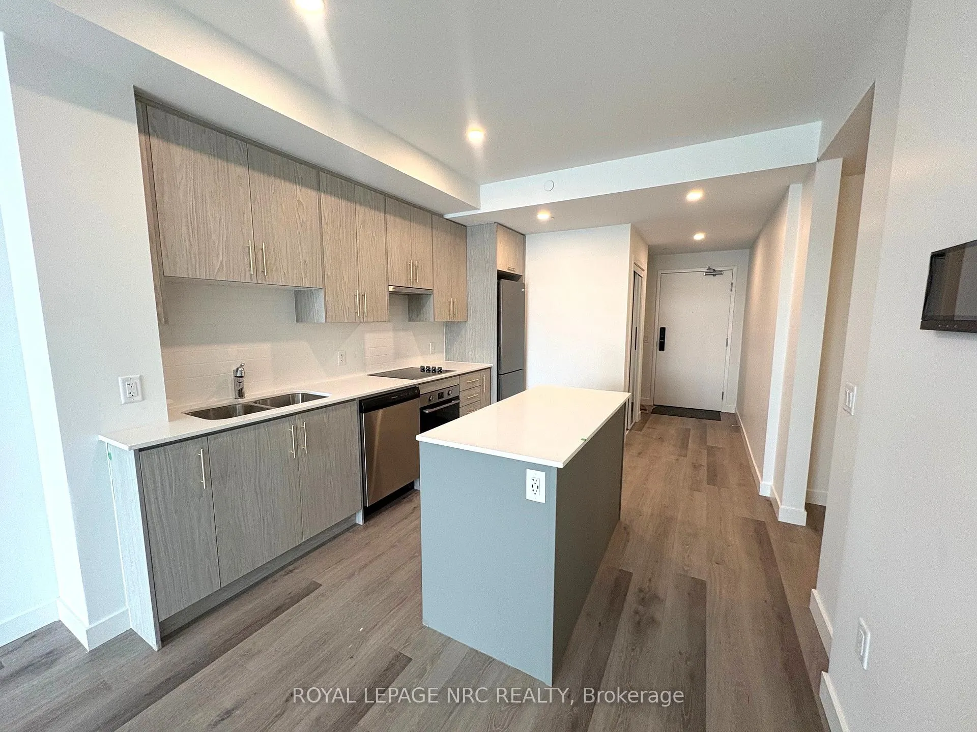 Photo 12 of Unit 227, 461 Green Road, Hamilton, Lakeshore — HOMEH
