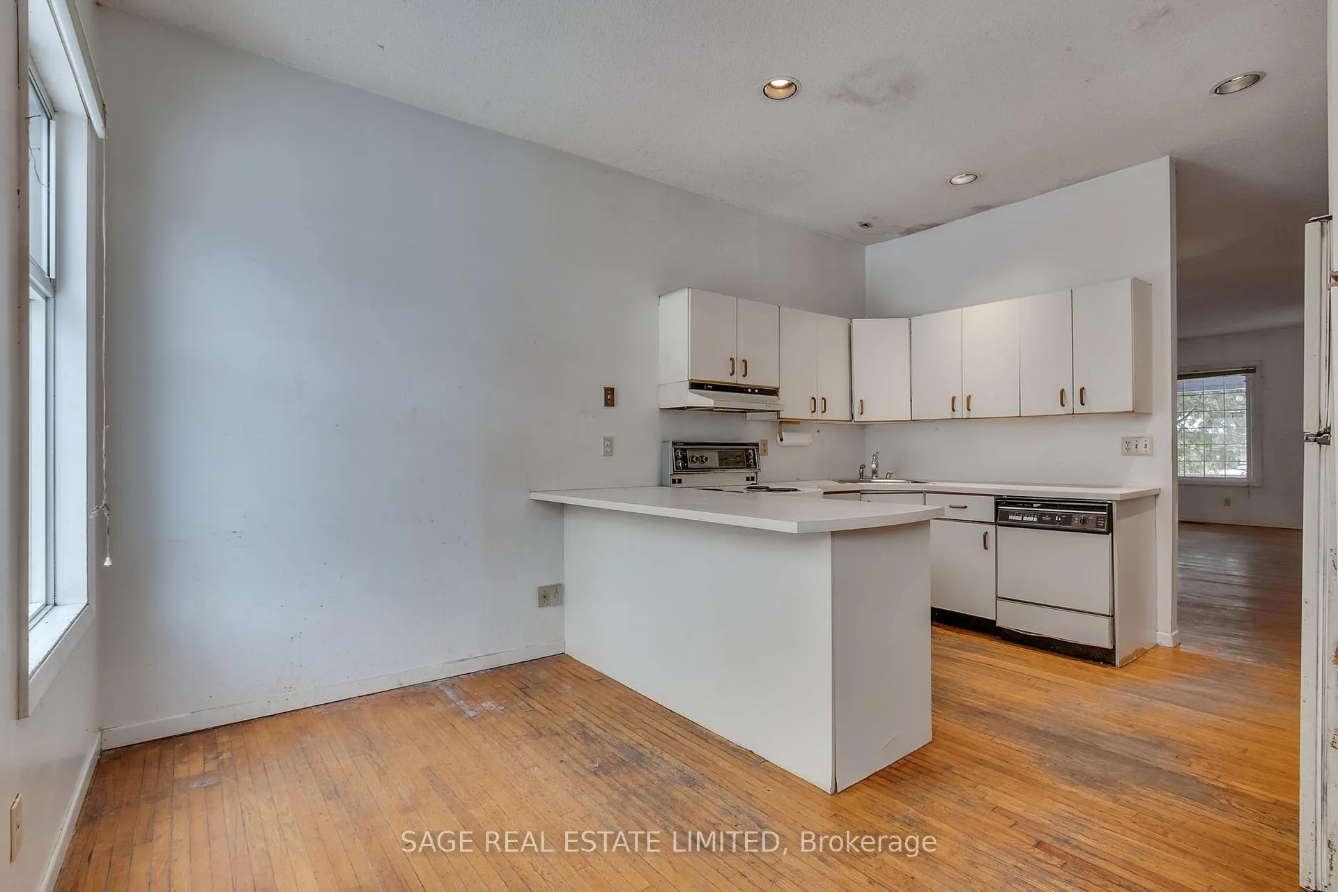 Photo 19 of 22 Simpson Avenue, Toronto, North Riverdale — HOMEH