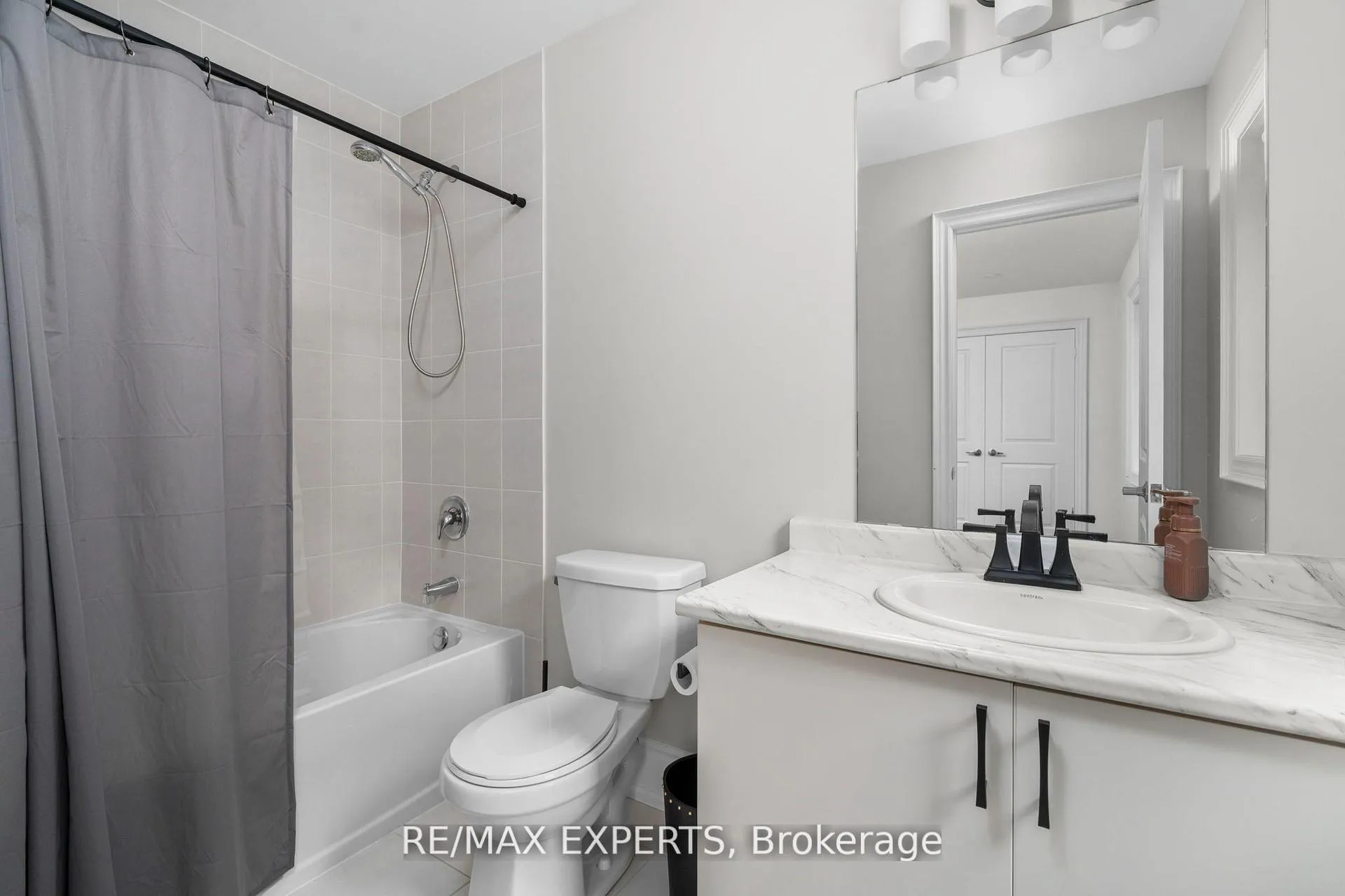 Photo 30 of 1430 Farrow Crescent, Innisfil, Alcona — HOMEH