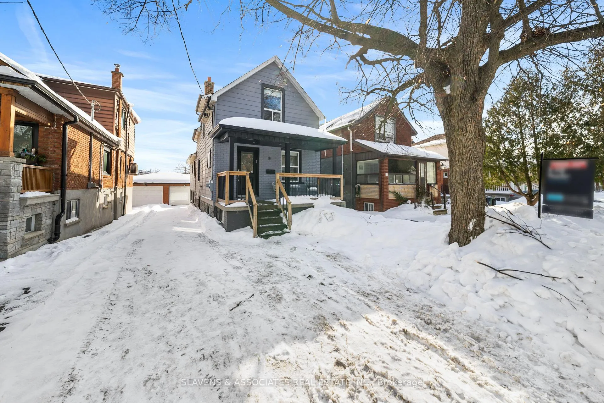 Photo 2 of 15 Ashbury Avenue, Toronto, Oakwood Village — HOMEH