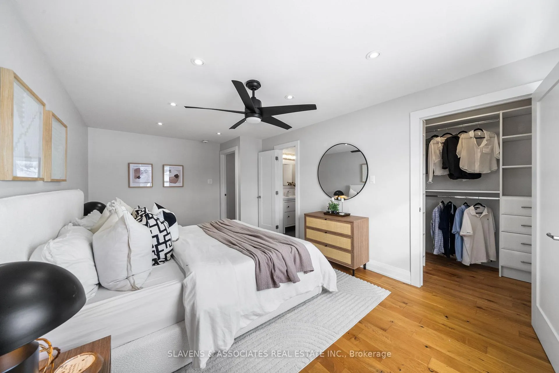 Photo 18 of 15 Ashbury Avenue, Toronto, Oakwood Village — HOMEH