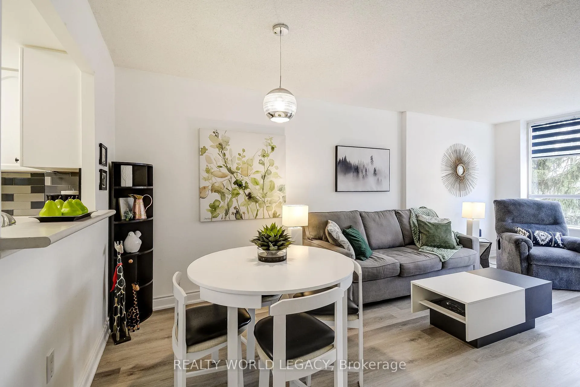 Photo 12 of Unit 1409, 100 Burloak Drive, Burlington, Appleby — HOMEH